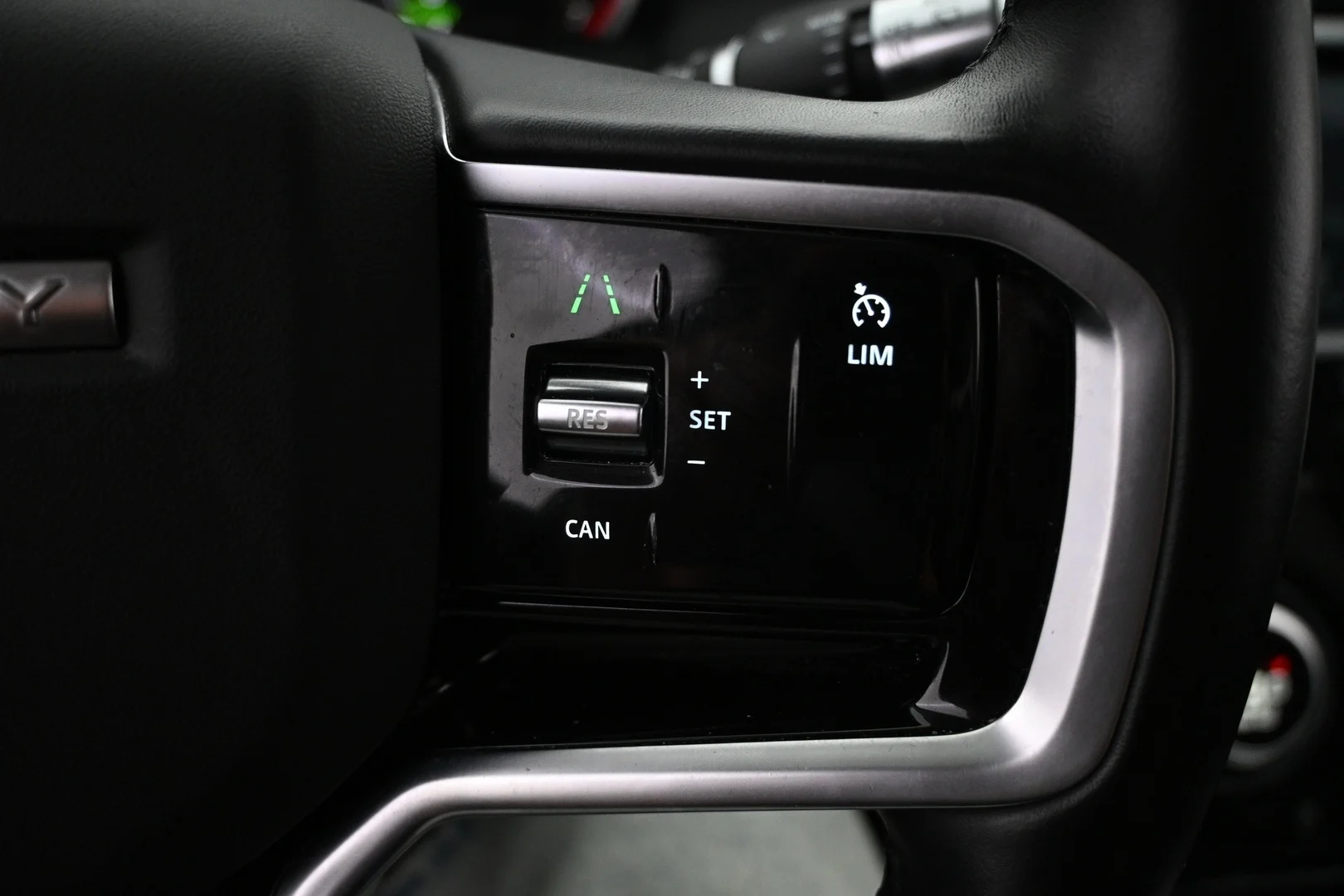 Car Image - 23uYb7cN3qvvPHAmEZiyLR