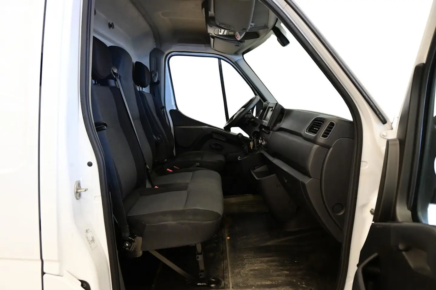Car Image - 5V27YCCC7BDTdWcWprveON