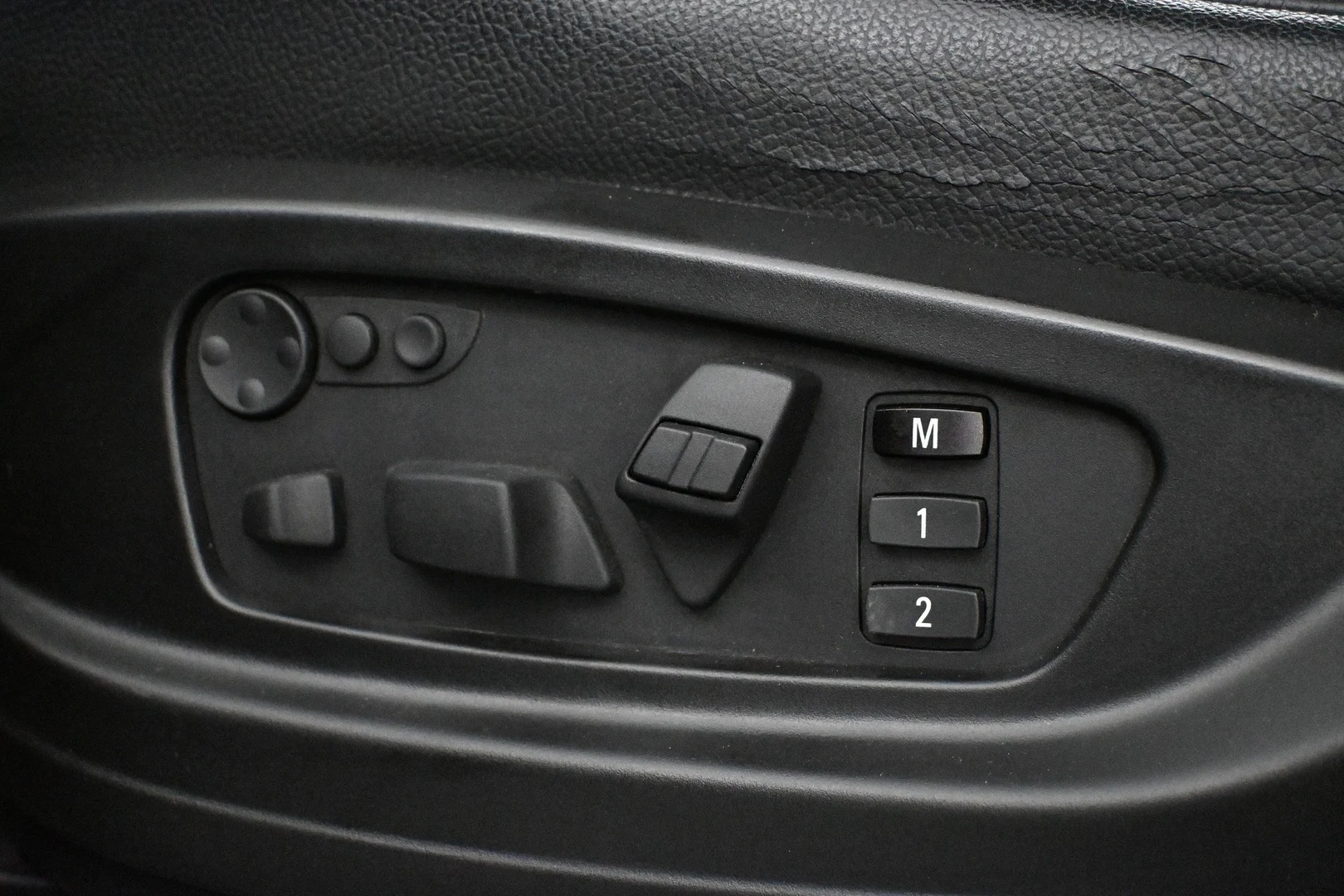 Car Image - 7sJ5Knu5Y20XbqZ8hLDksj