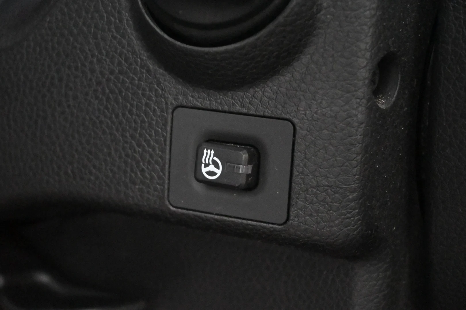 Car Image - 5vBoxhPRz9LqMsinfbBfoB