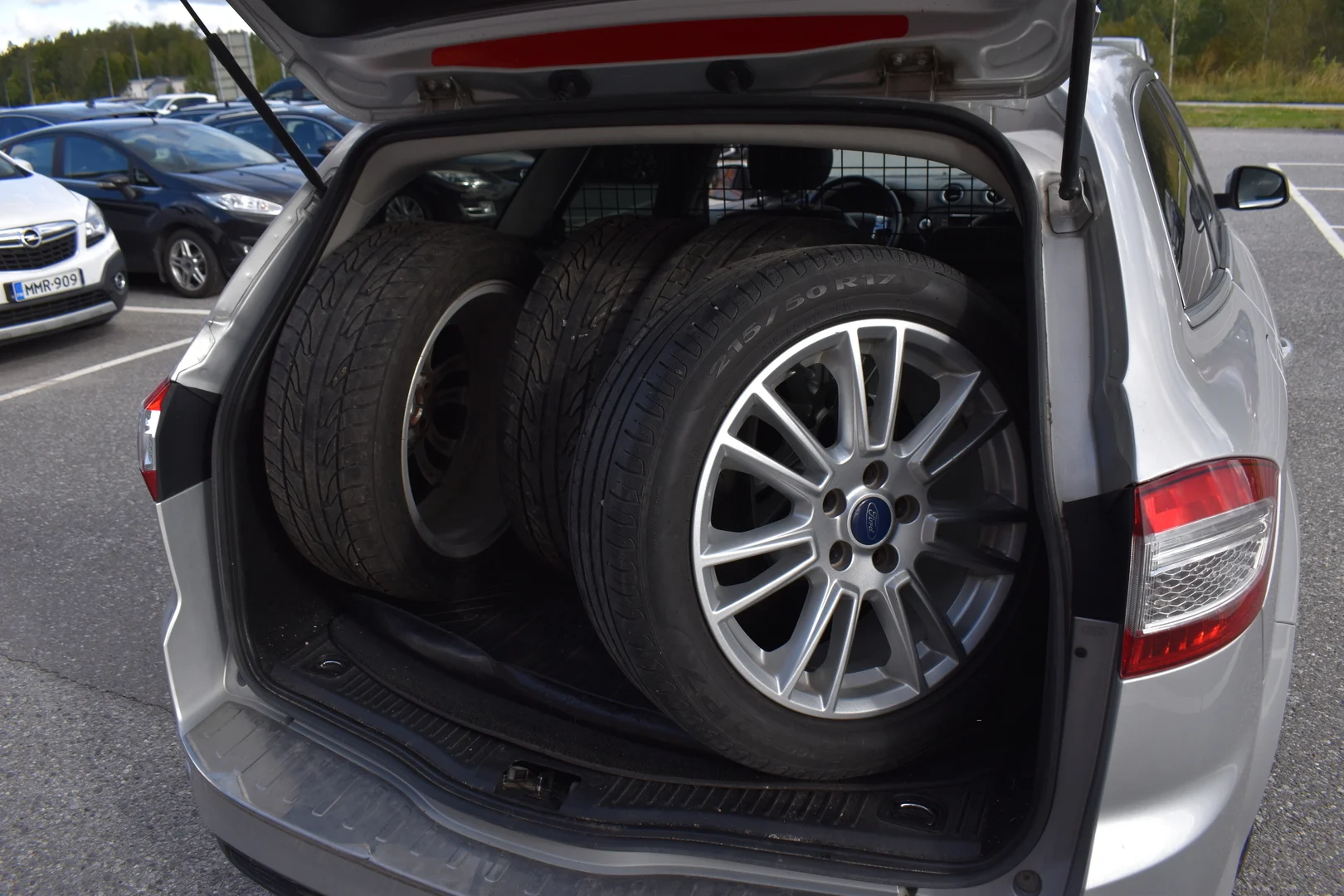 Car Image - 7fMsxtvZleHfOl4MFn0wcZ