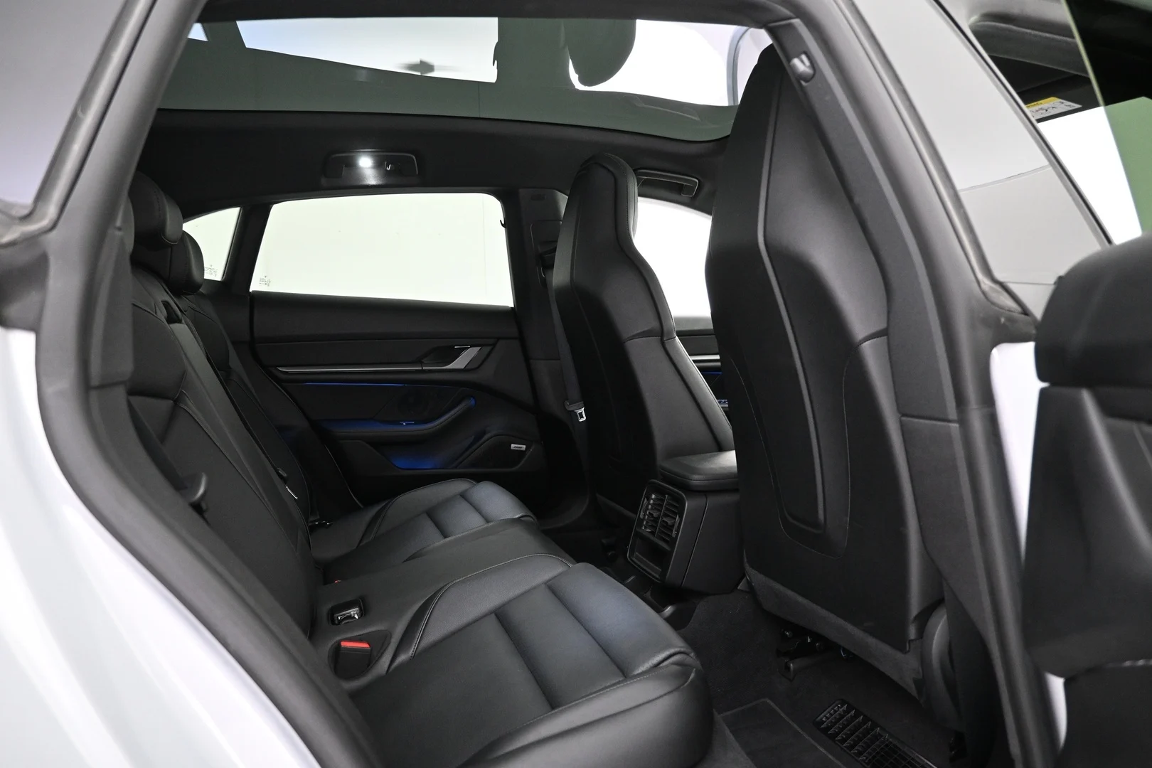 Car Image - 2N9CTbxkyllQxOrB5sdTdQ