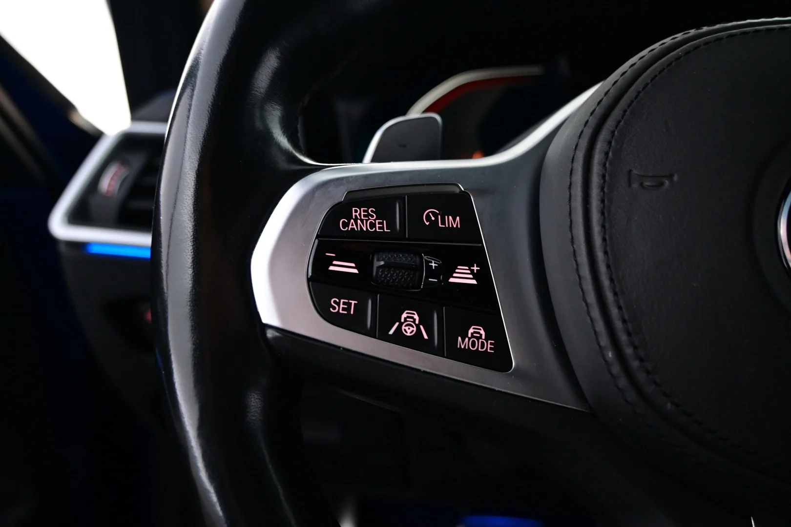 Car Image - 170B4ryeYMUM1KoNl5uMX6