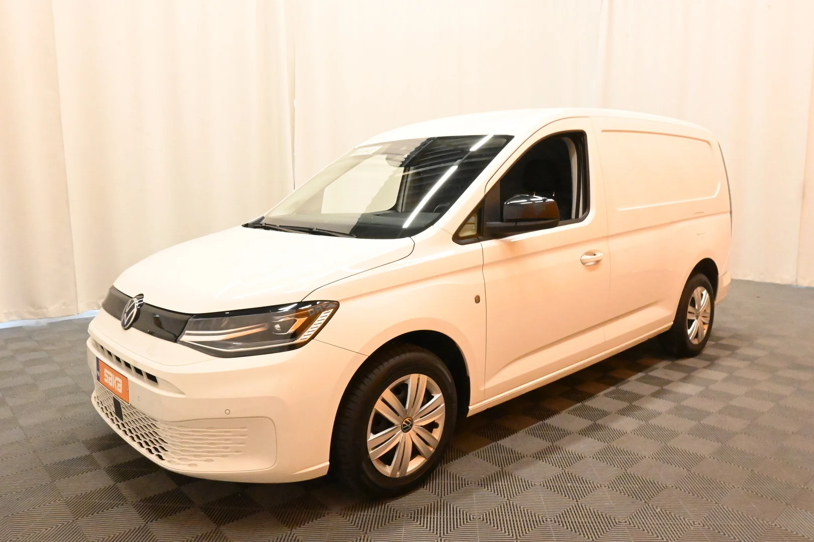 Car Image - 7zeitTk3RE76c5giil8nCU