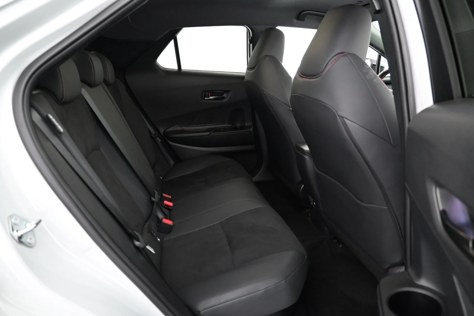 Car Image - 77ZFizg1RZ0BlOlBPSWo7f