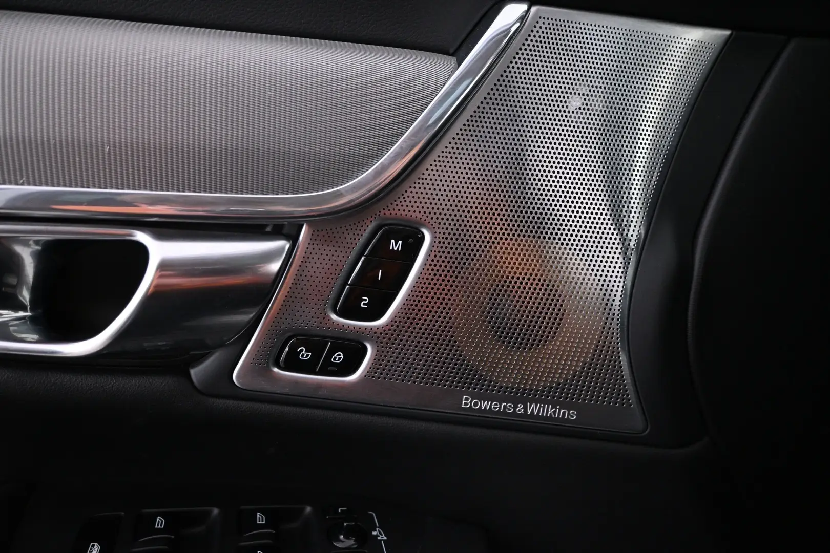 Car Image - 77U1GpAtmasqKry9eFQ1eU