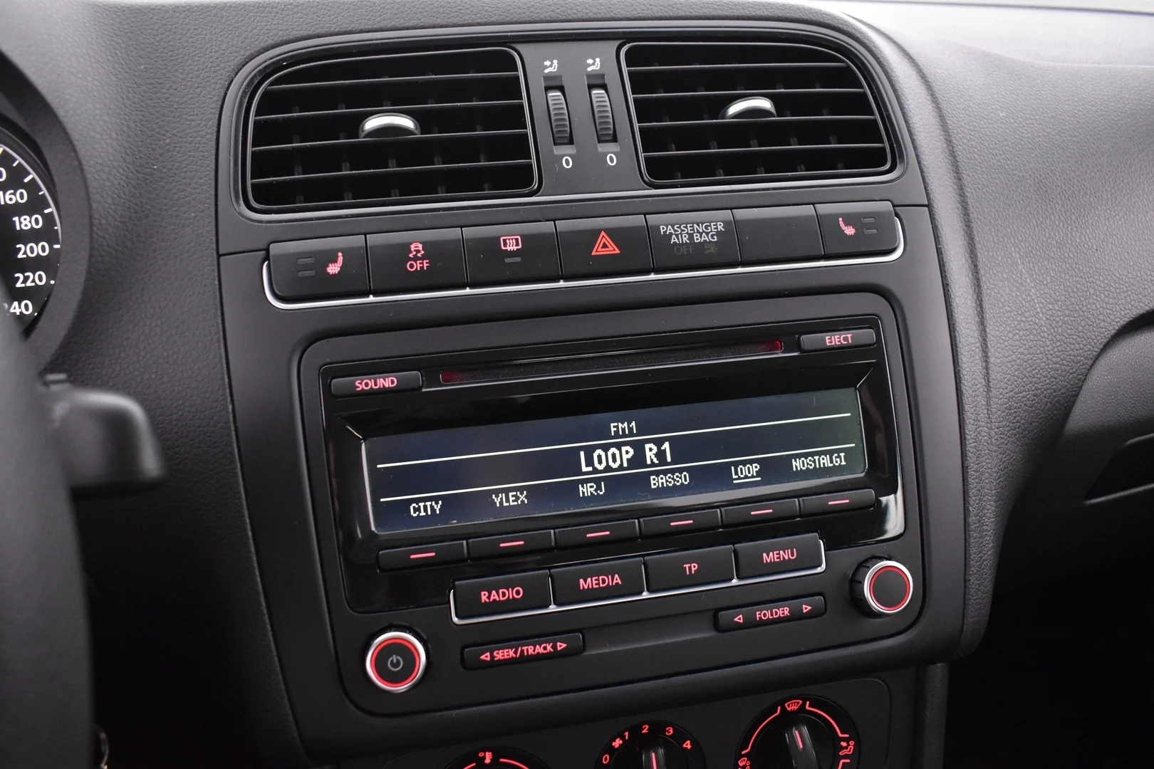 Car Image - 2rKn4bltKem4y3jaBfxYIr