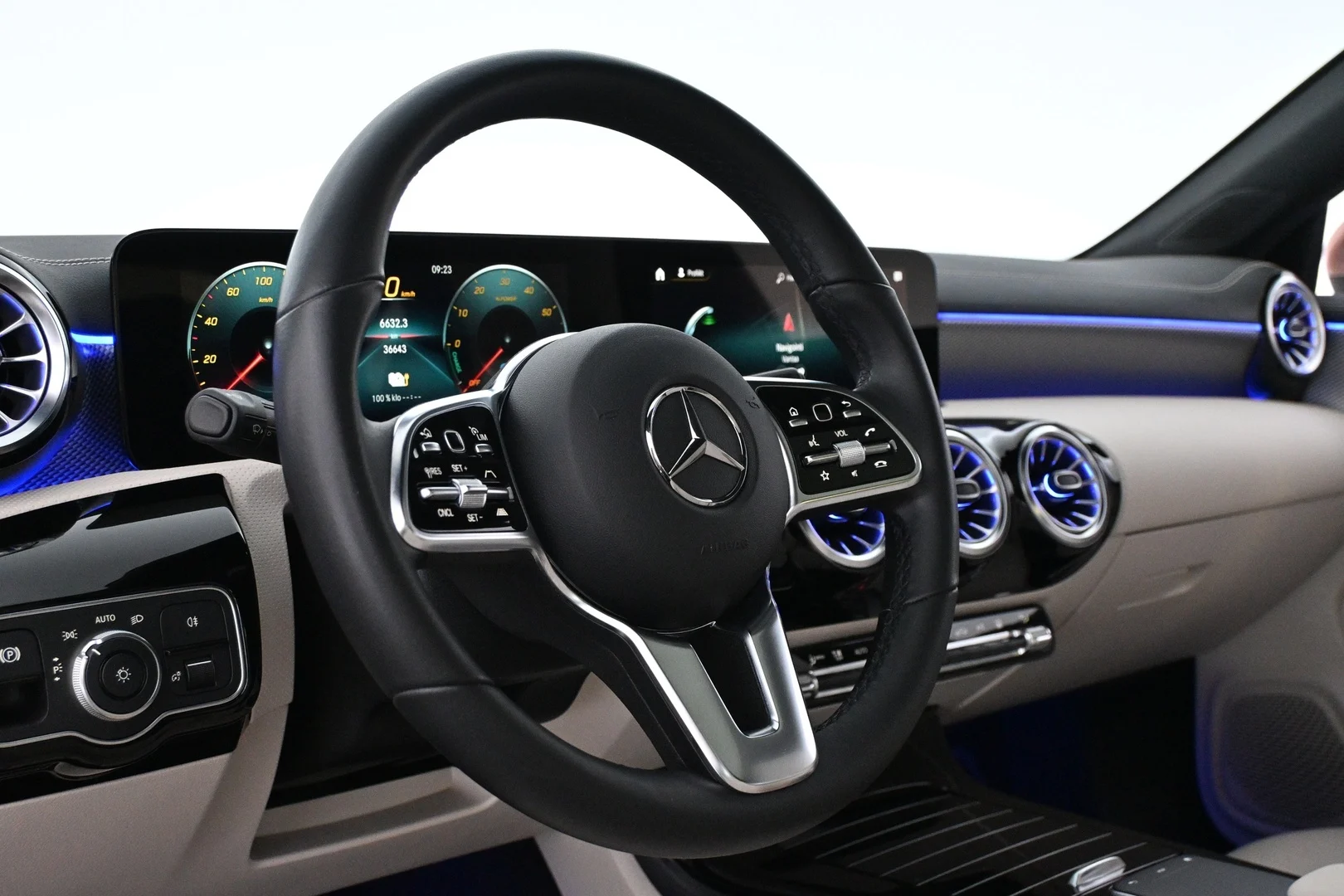 Car Image - 41HfSANPXLD57pQ1ph5cOx
