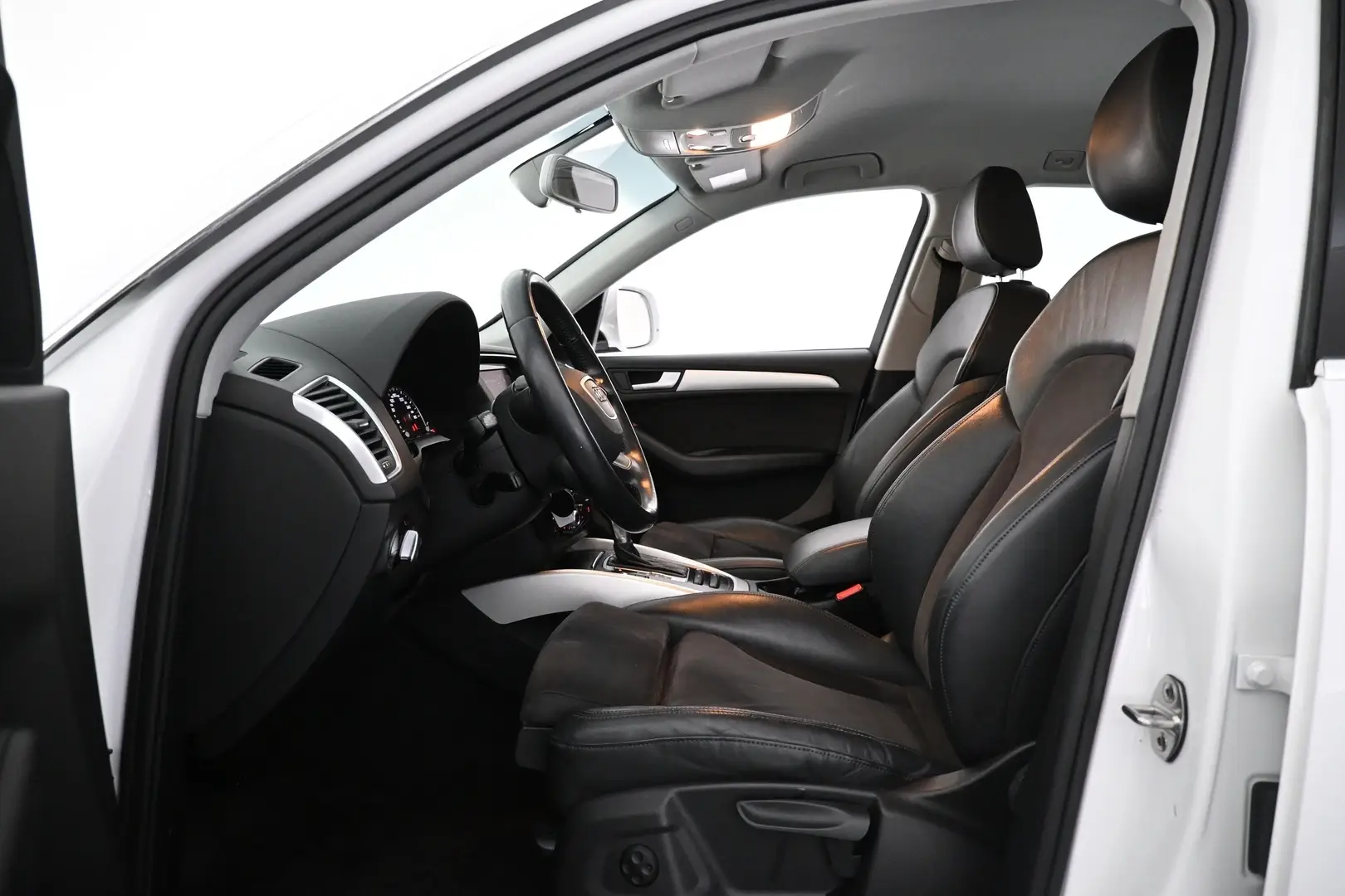 Car Image - 3LwP5Wsf7CfJWcg3Okjr4l