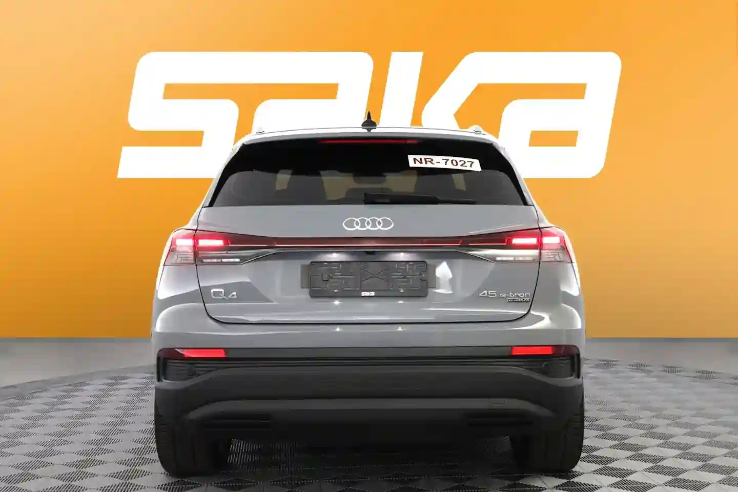 Car Image - 4zA6lbO5xYc18OSZOjR8Zv