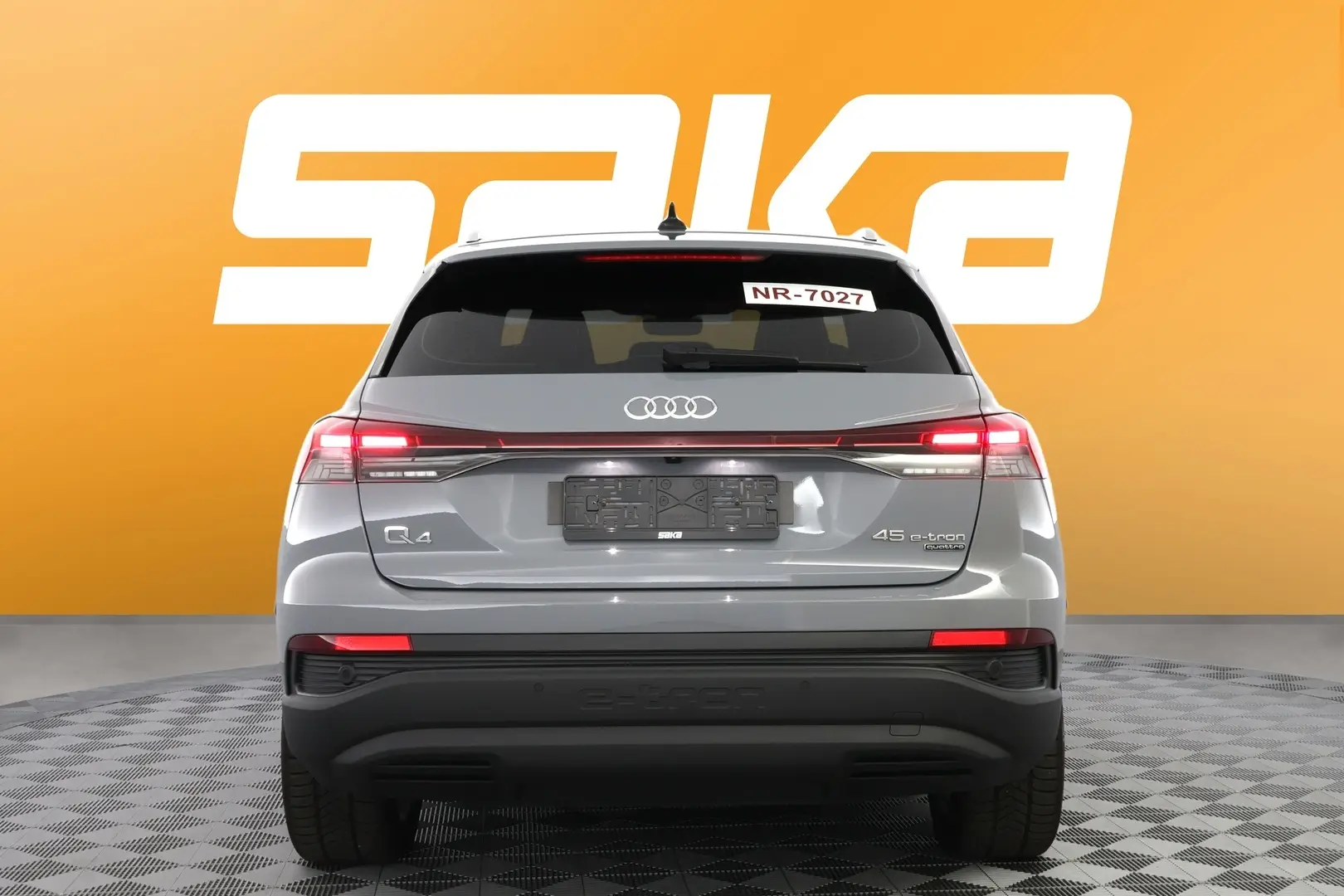 Car Image - 4zA6lbO5xYc18OSZOjR8Zv