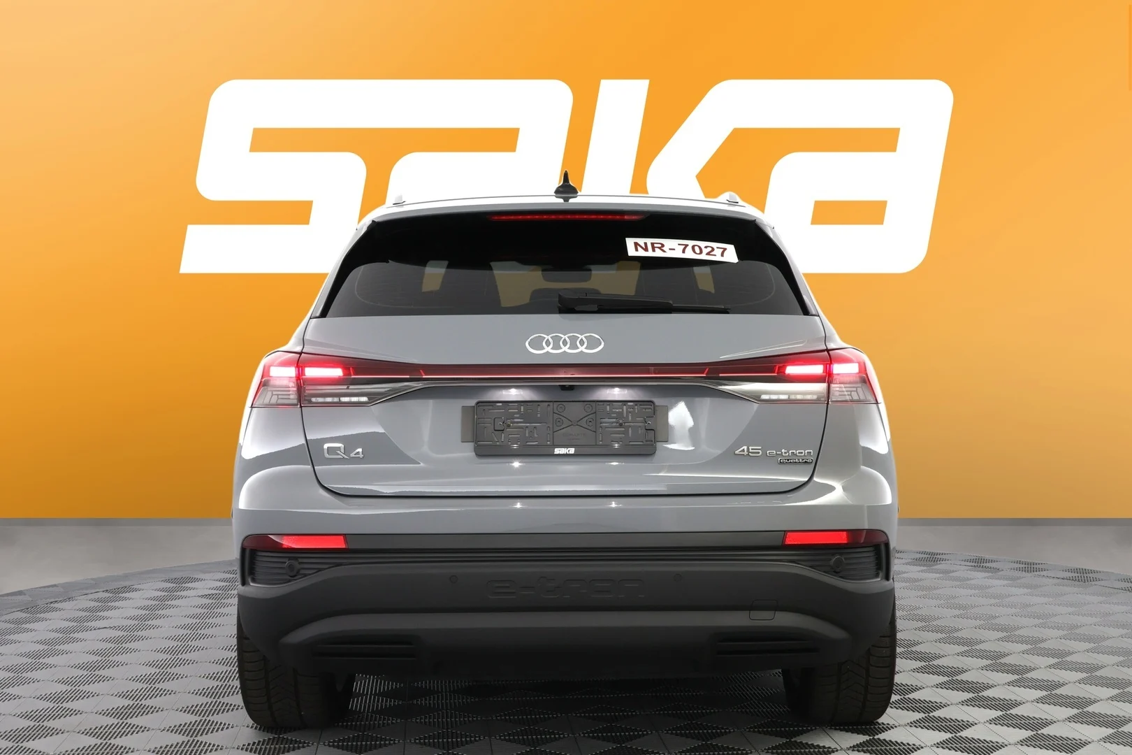 Car Image - 4zA6lbO5xYc18OSZOjR8Zv