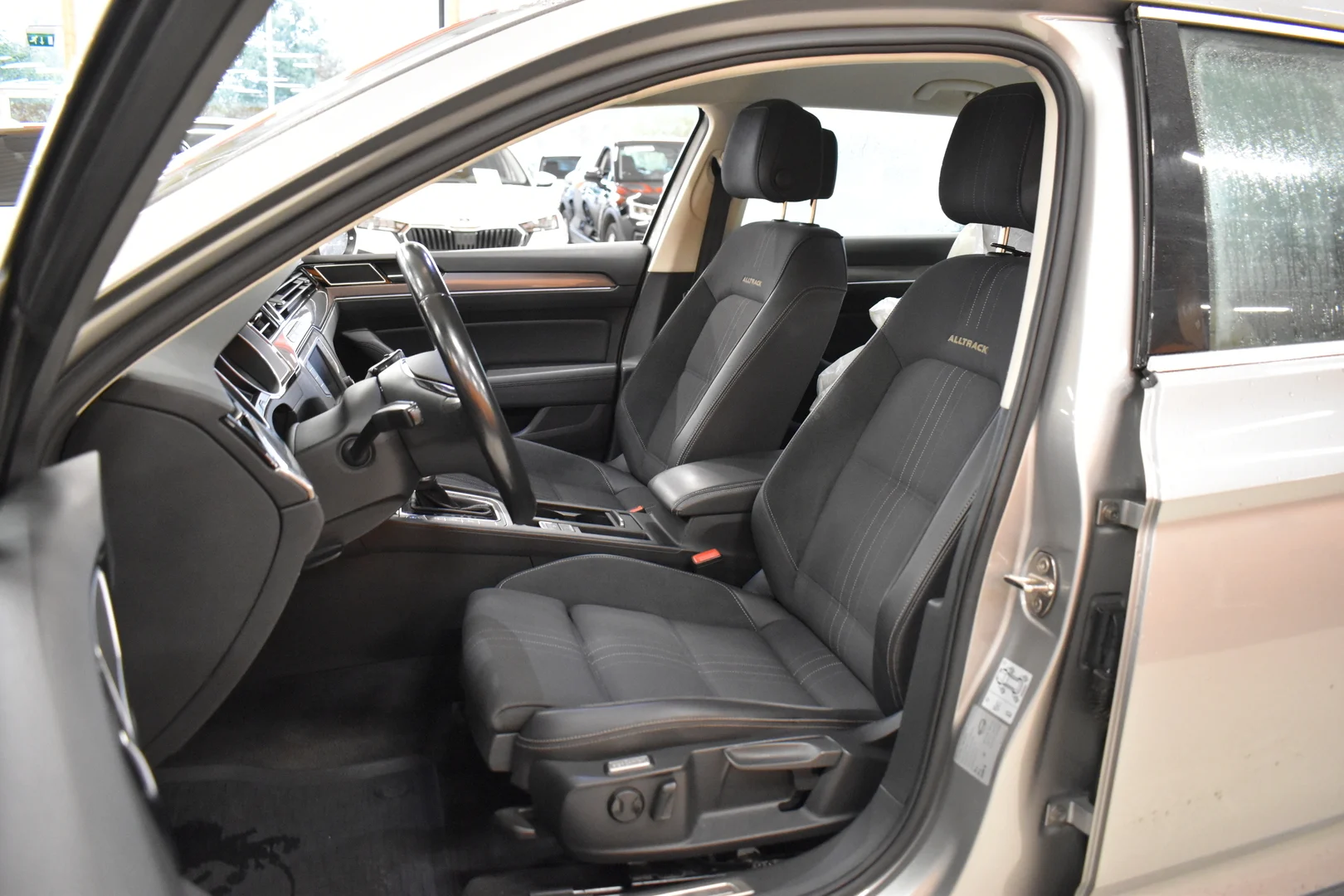 Car Image - 51fss4L4aNTRuujMaFQckg
