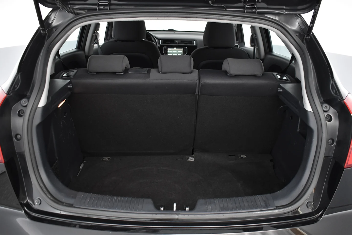 Car Image - 5d7n47yIxljRC3SmRYNeVe
