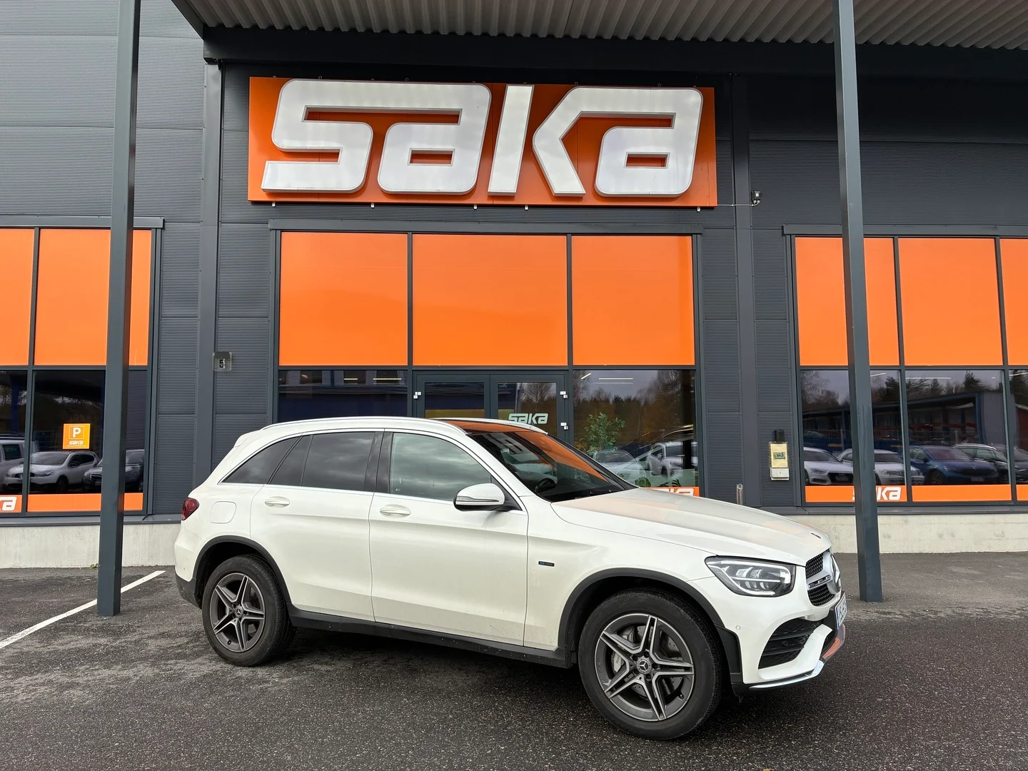 Car Image - 2OF3QiKKg0AWBIaq1xOgNC