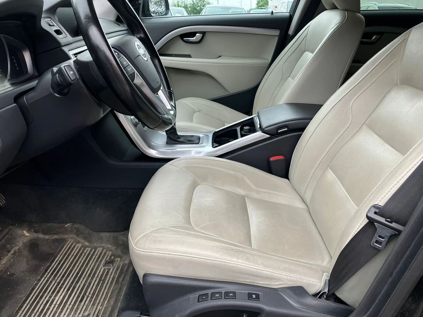 Car Image - 5vTzUlsUZ5kbbTnzjZ7pWg