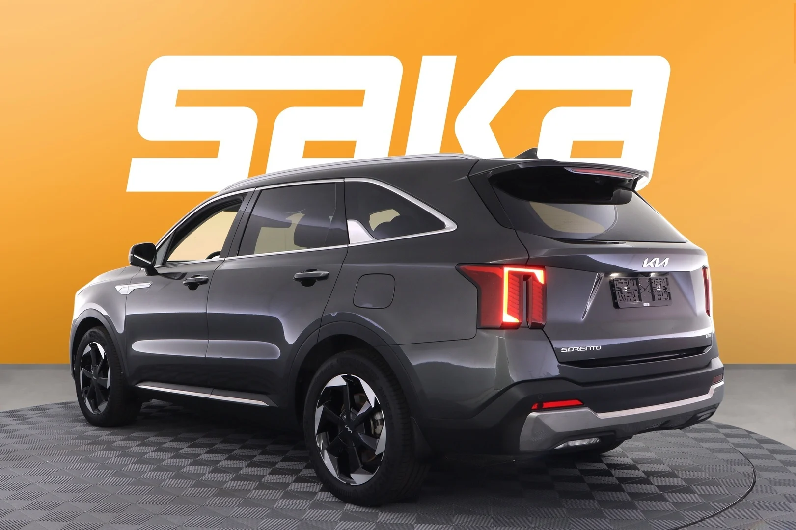 Car Image - 4Z916uJqHwGevyI16T8tfm