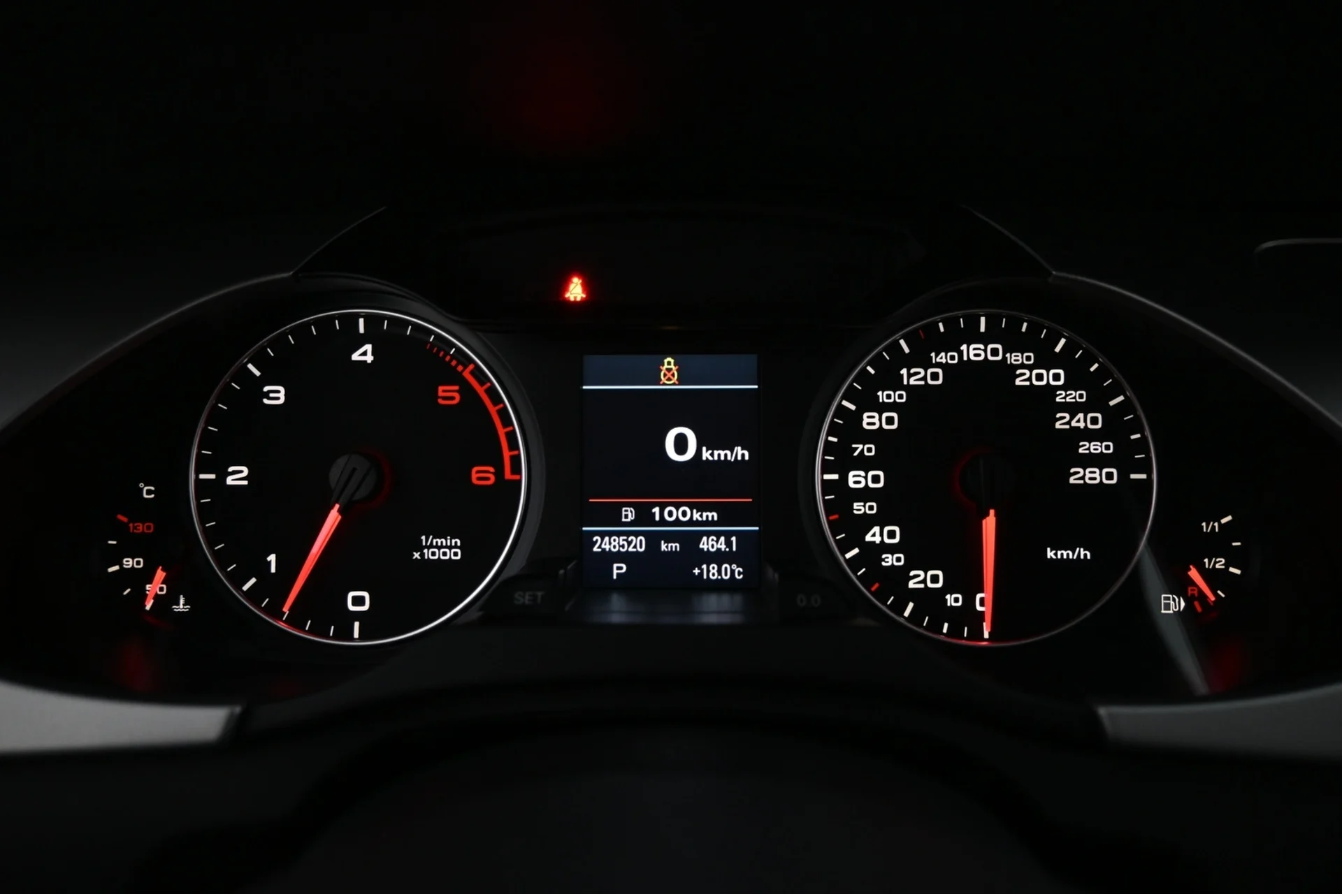 Car Image - zkEB4FGRwrl4XafVvgYa5