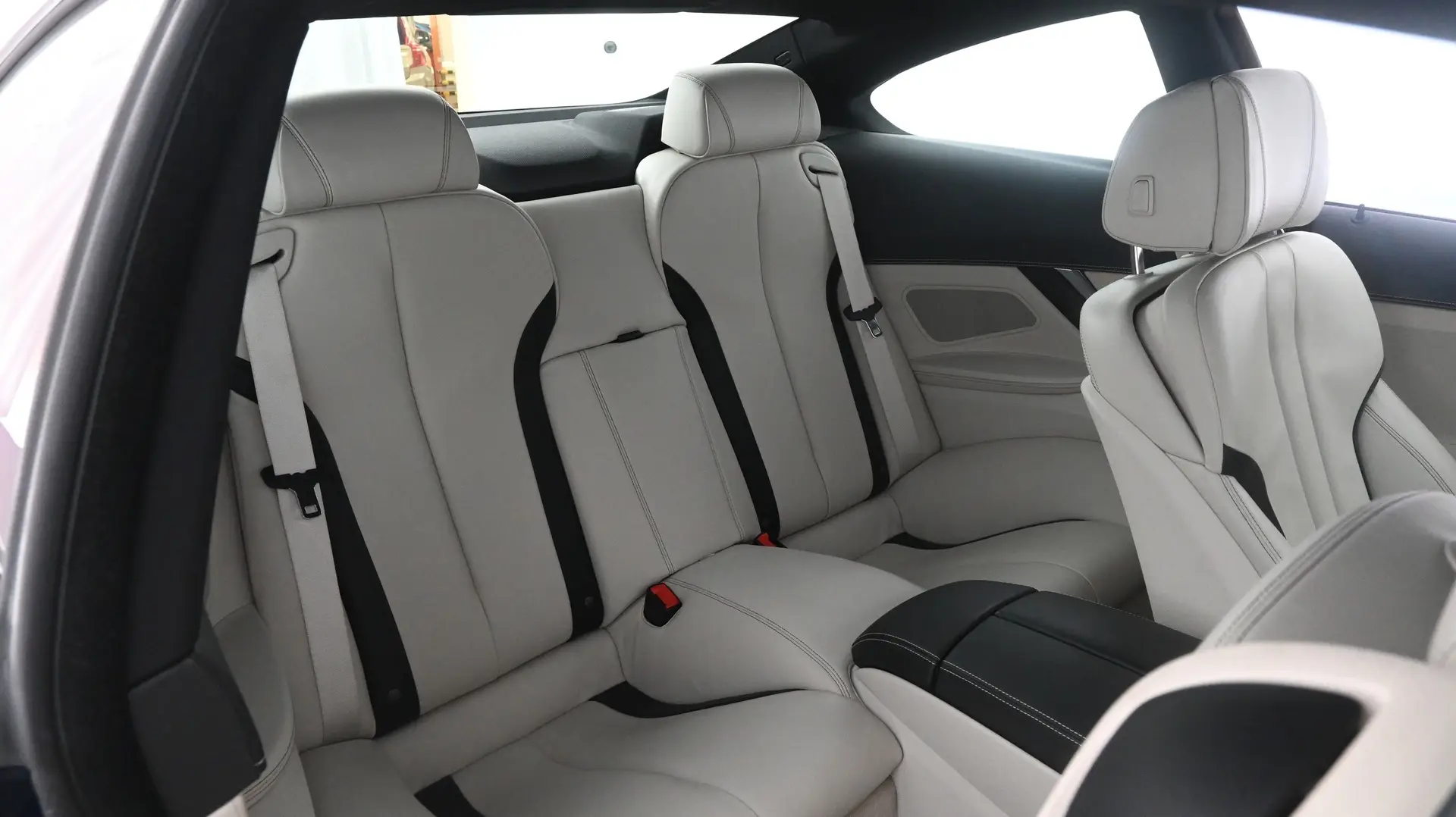 Car Image - 2KxGU6n3yRiYt79PdXljEY
