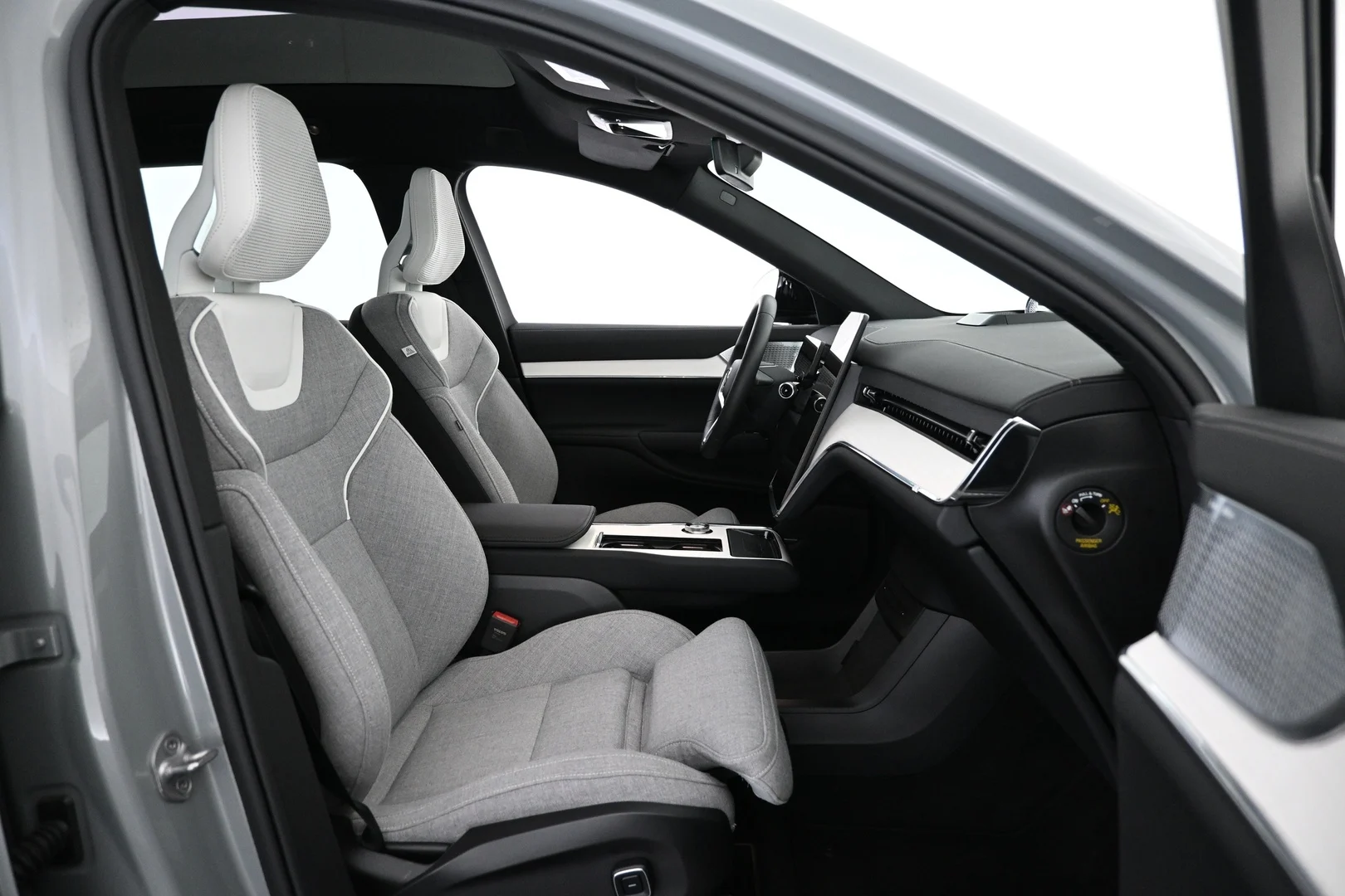 Car Image - 2r4XaPjOIcIx4Z4z29mrfY