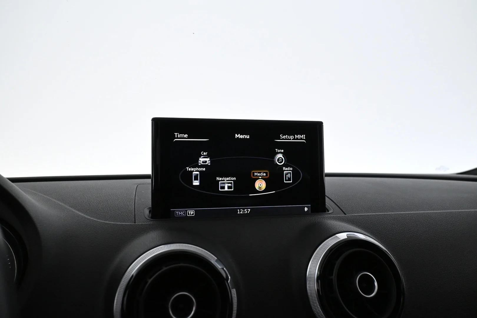 Car Image - 7uNI1i5SZ3SiNk5jHLamuD