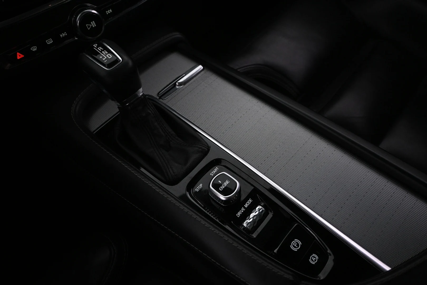 Car Image - 2IuiahSGn0QFxmOs9AmRHm