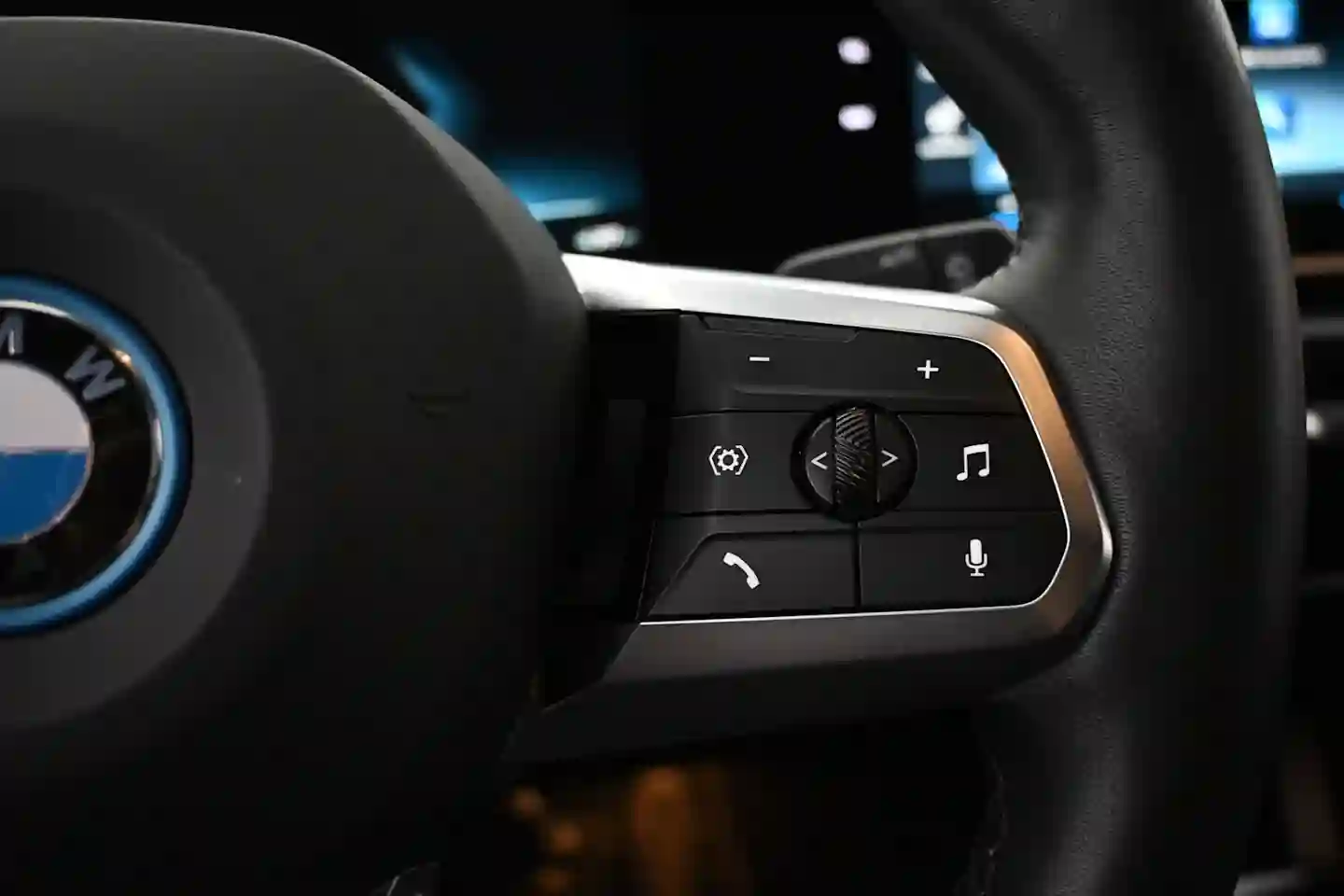 Car Image - 8UoyETj0ghXrX5uJyuiPC