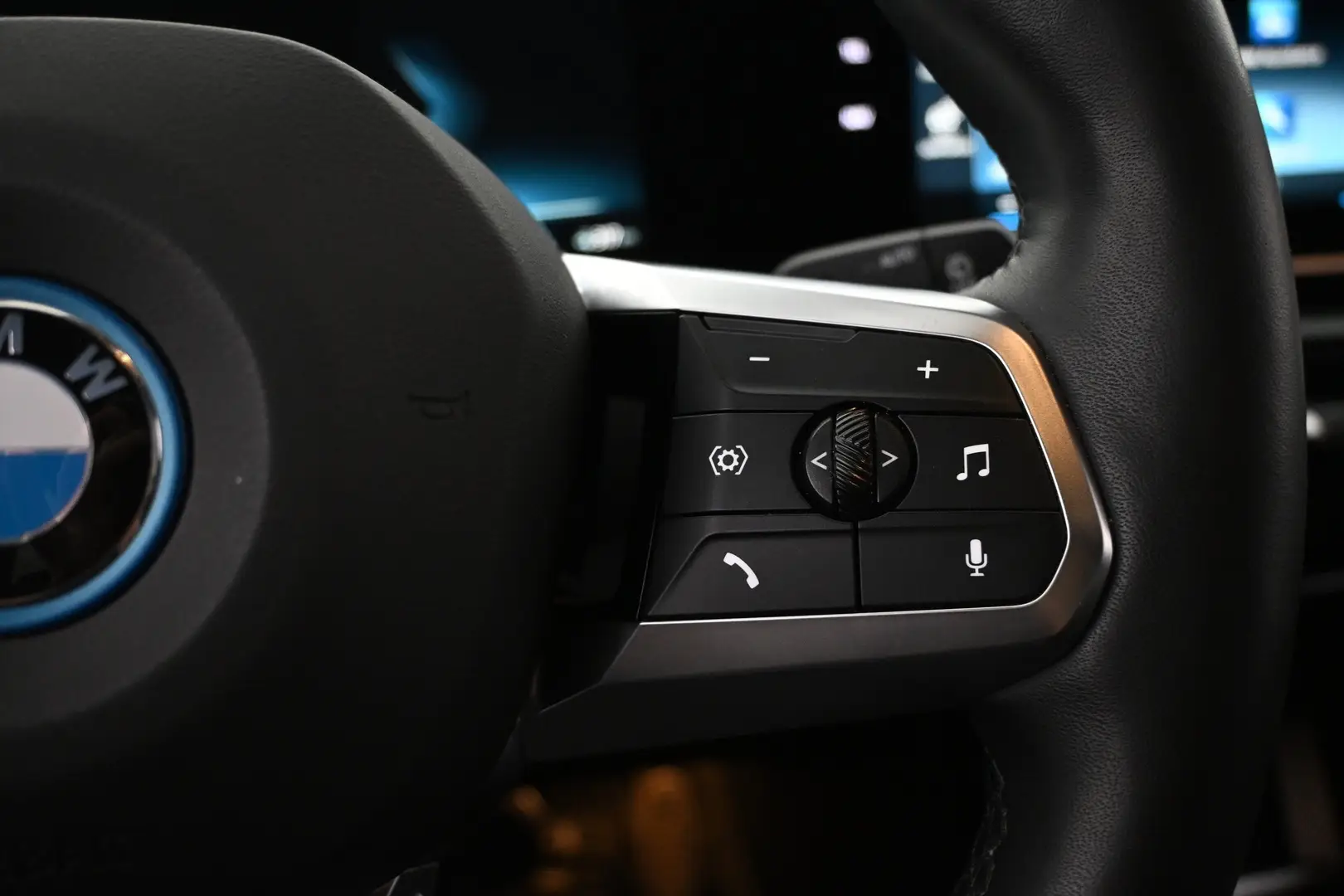 Car Image - 8UoyETj0ghXrX5uJyuiPC