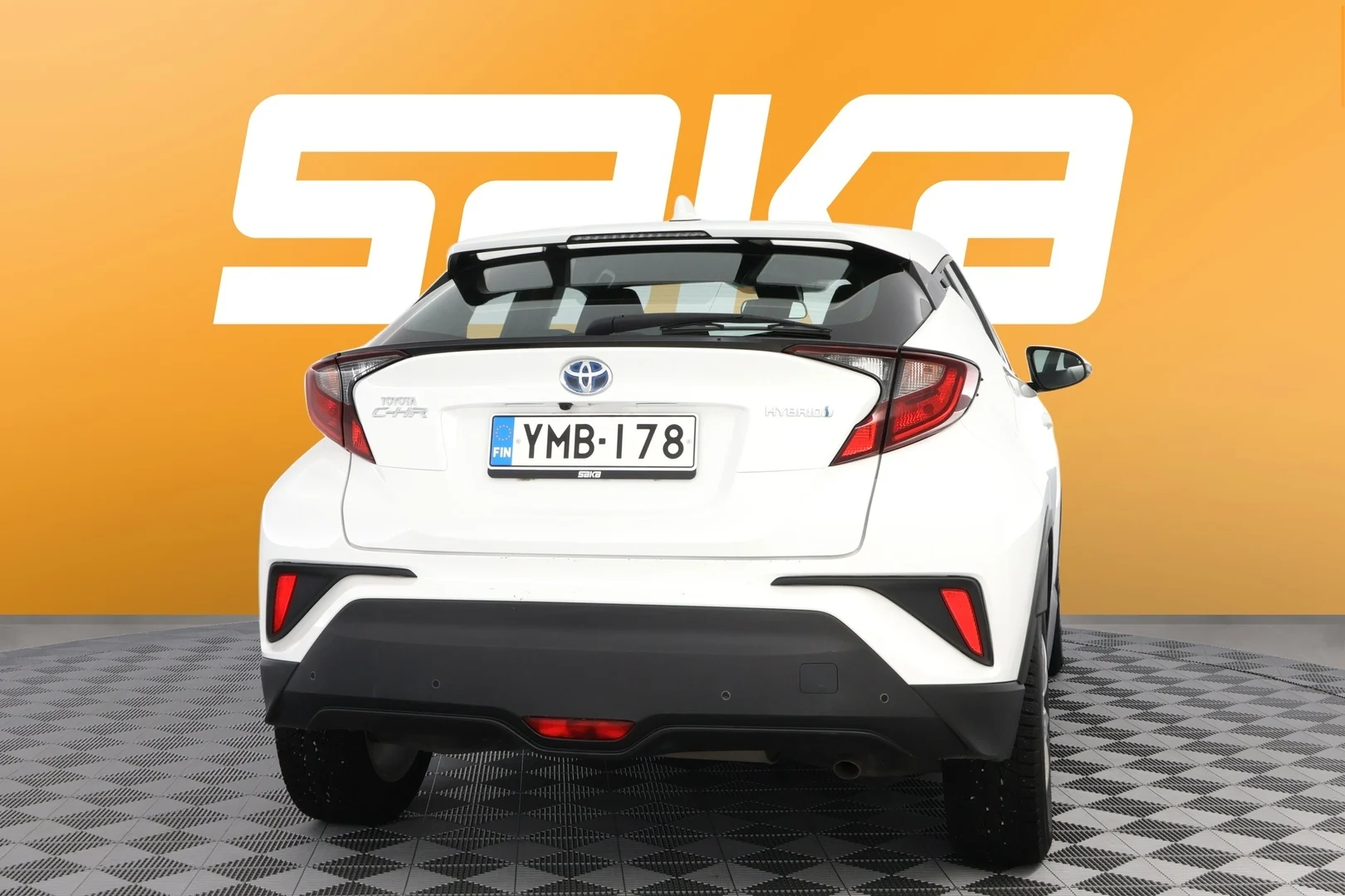 Car Image - 46rsNSCPoq1DoIGIZLEqPG