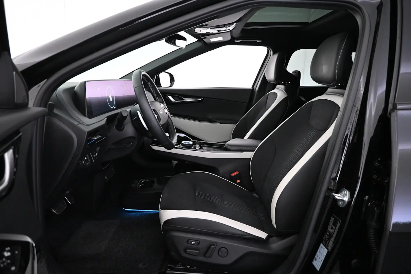 Car Image - 3TyiBY2lCol9xh9y7TNQeK
