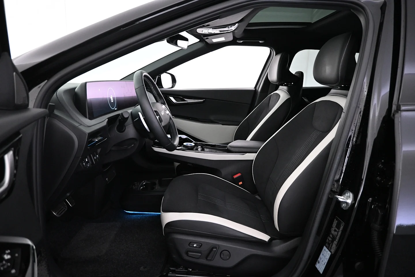 Car Image - 3TyiBY2lCol9xh9y7TNQeK