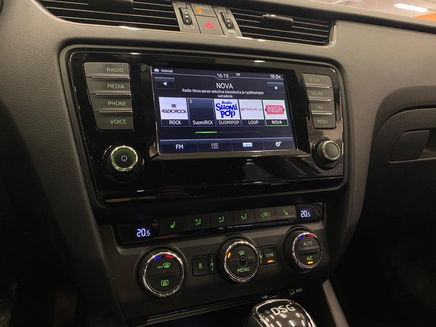 Car Image - 2BzSRGTcKMyj7YQi8MAQOn