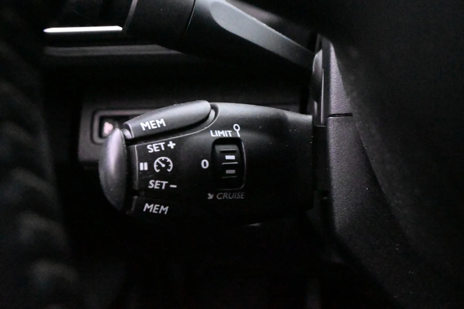 Car Image - 4LB8PbqiPgEW8SlCdYgdld