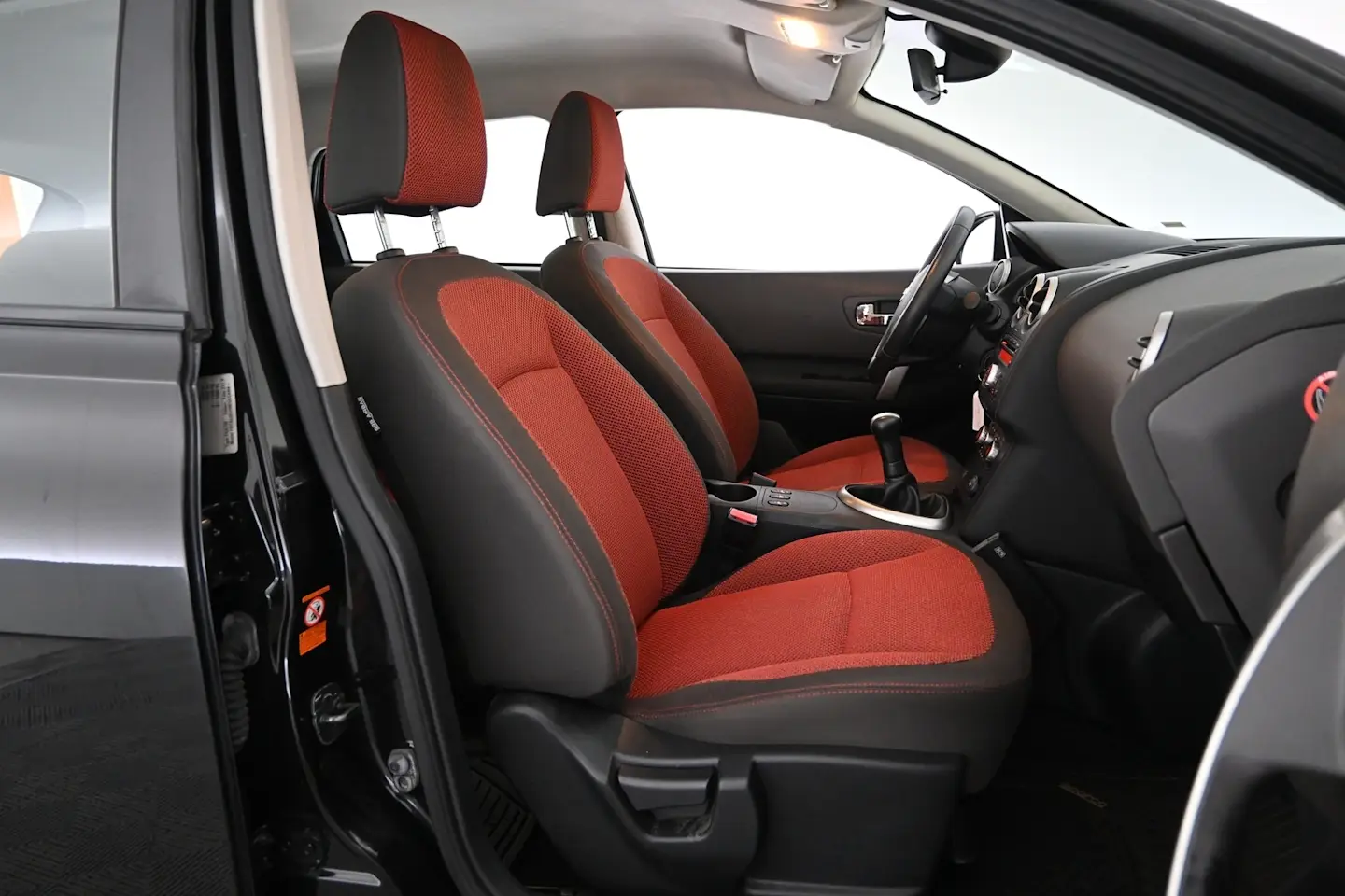 Car Image - 5Iq8XVcoJ3NDA5CDxuiECu