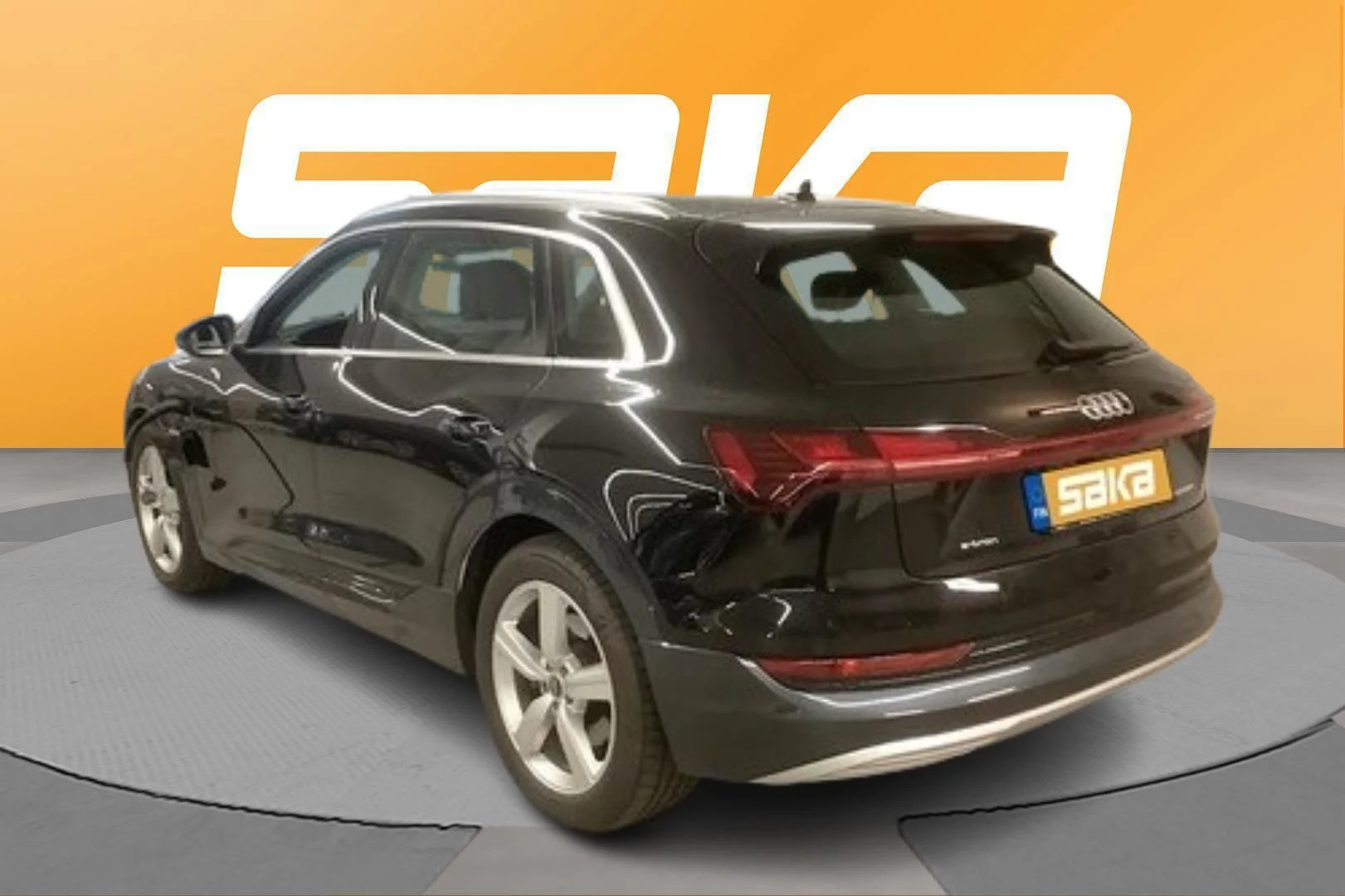 Car Image - 6Y49SiNa64hyRxZlMJsM6W