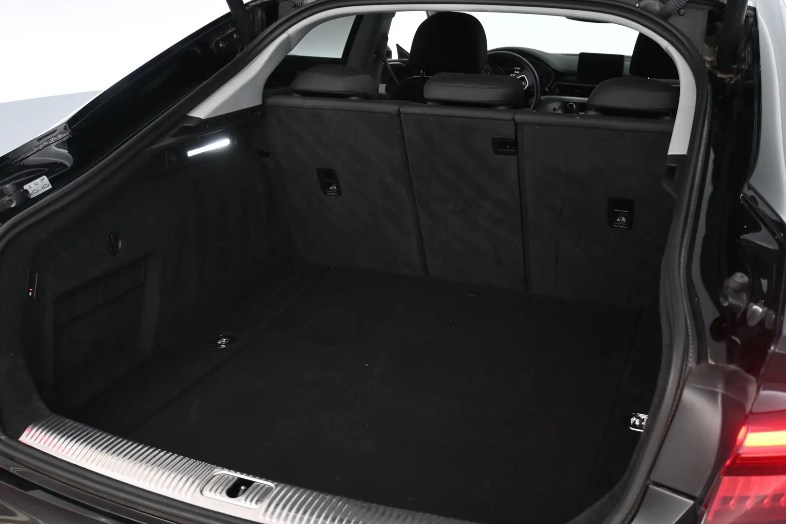 Car Image - 1nxAyhC3SXwyIJkm8xNO2l