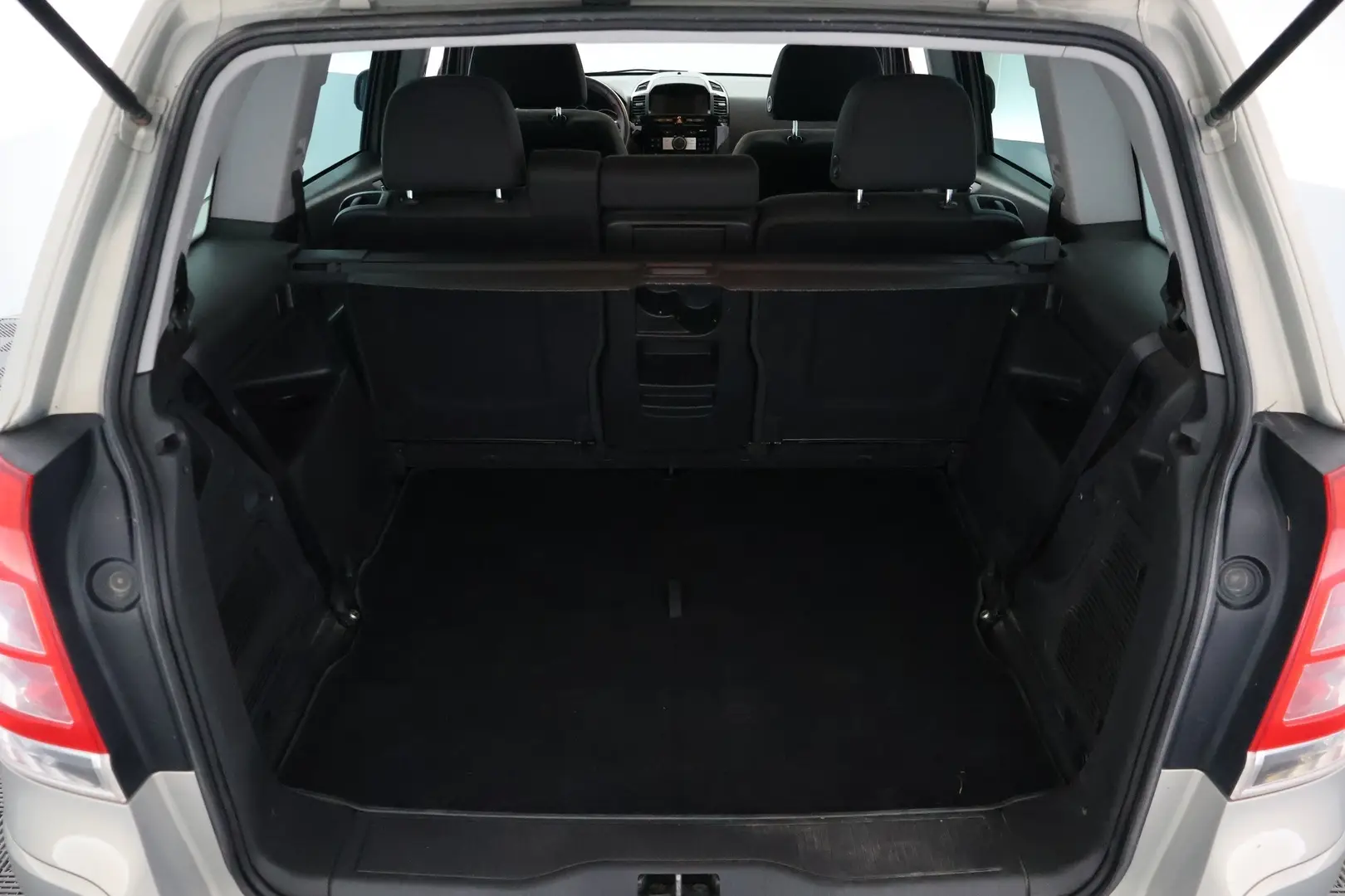 Car Image - 6anzIA0h9ACnwlI7hfcxMh