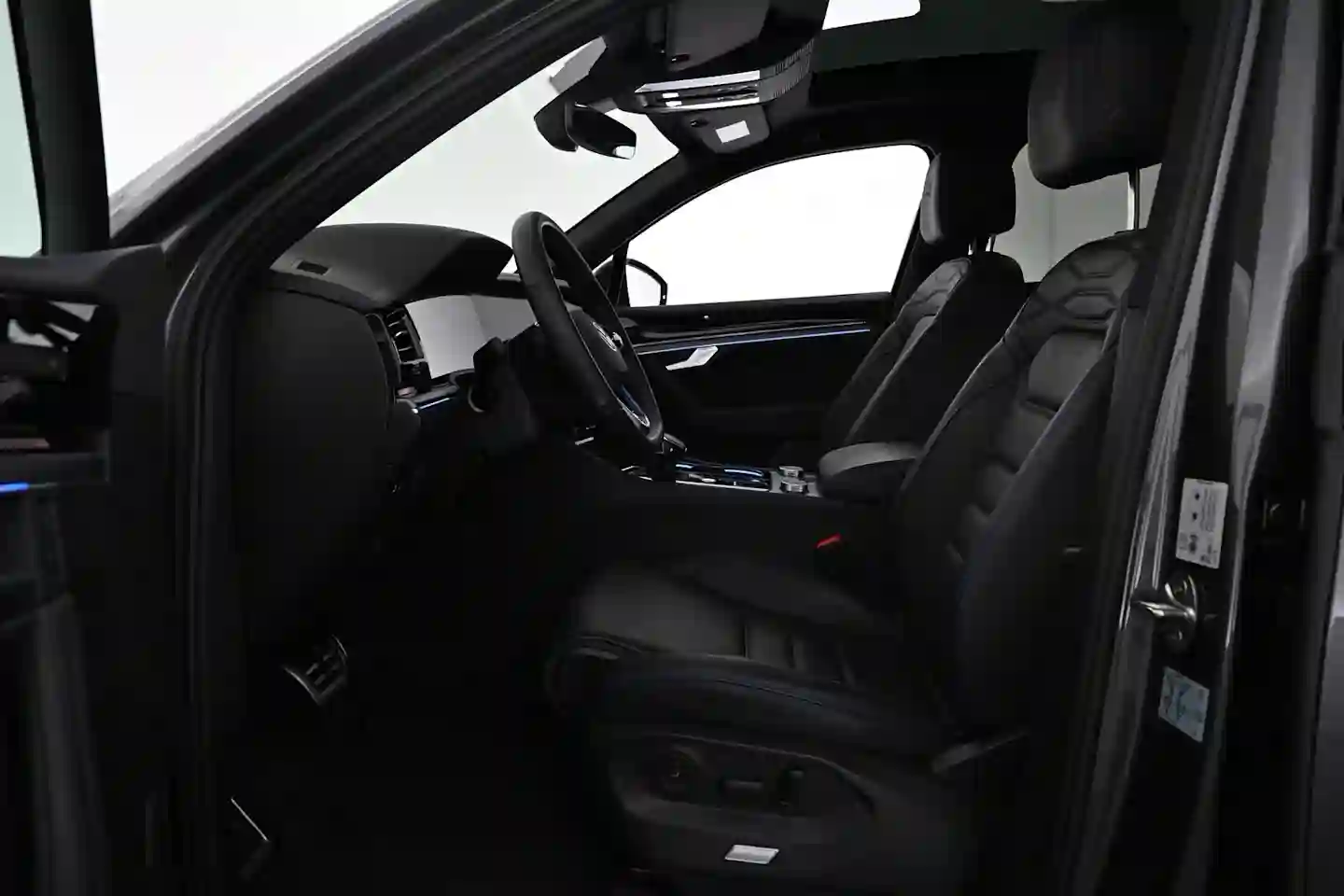 Car Image - 1ekN5JXrq9NzDKDStVcq8b