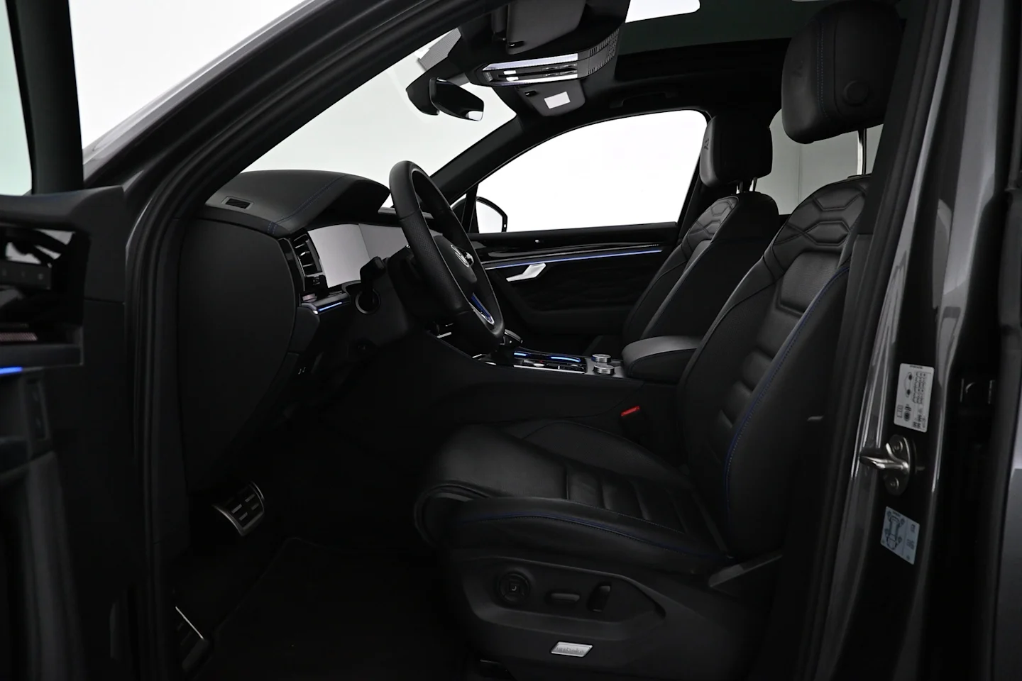 Car Image - 1ekN5JXrq9NzDKDStVcq8b