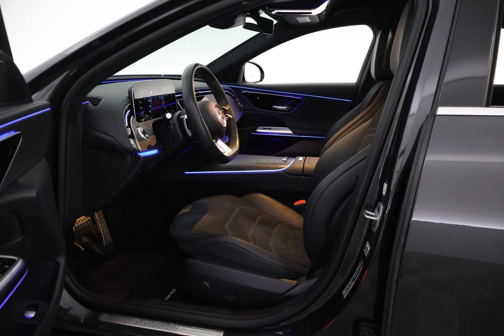 Car Image - 2hoROmFis2c0YYWn1I7S5U