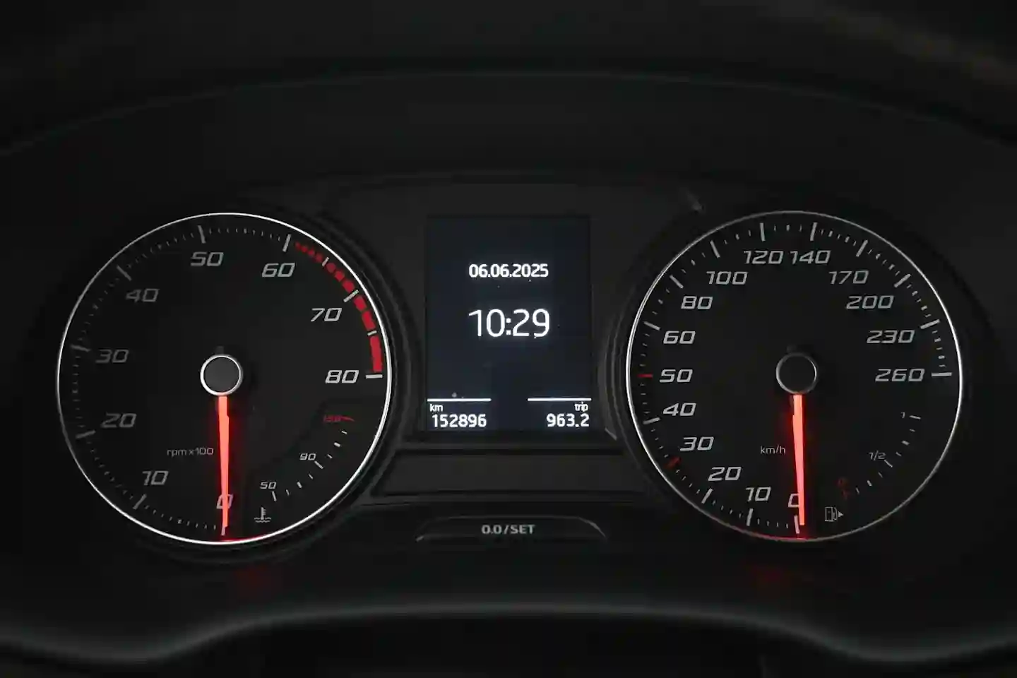 Car Image - 5CA2gRbFarKGlUvuaQ23wO