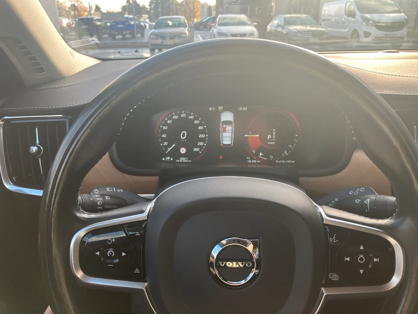 Car Image - 1bWFJSsWHvH8SDSR9EgXzx