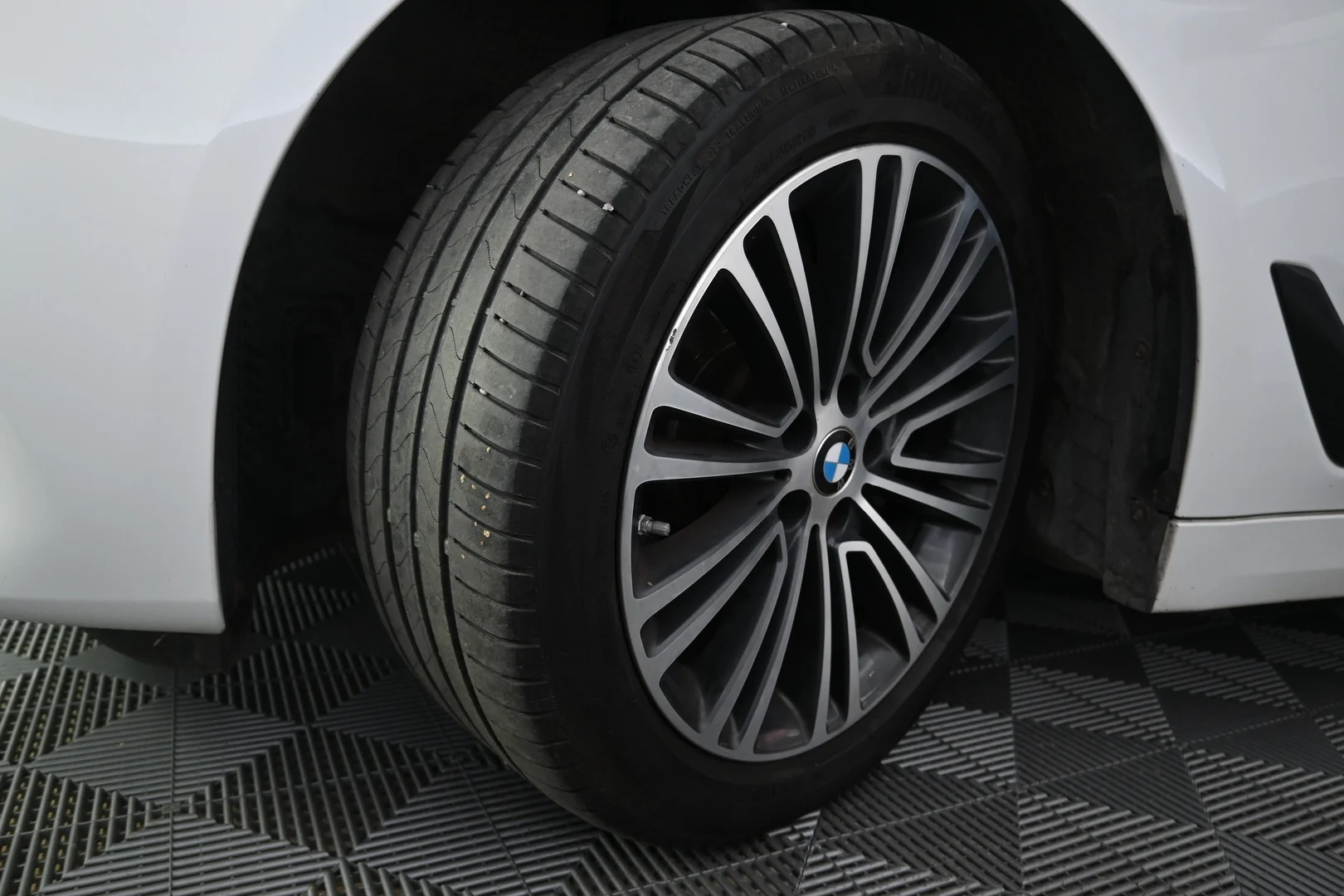 Car Image - 4wWgQ49MtpCN1RVQlVxeHO