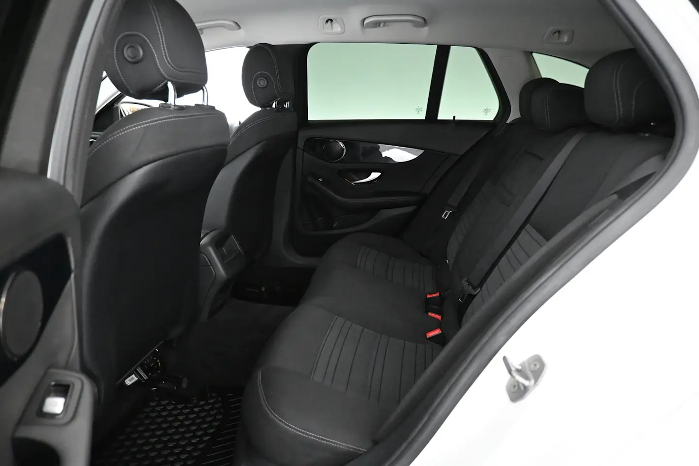 Car Image - 7lRZ0ycyLu7yAIVYkj0iPu