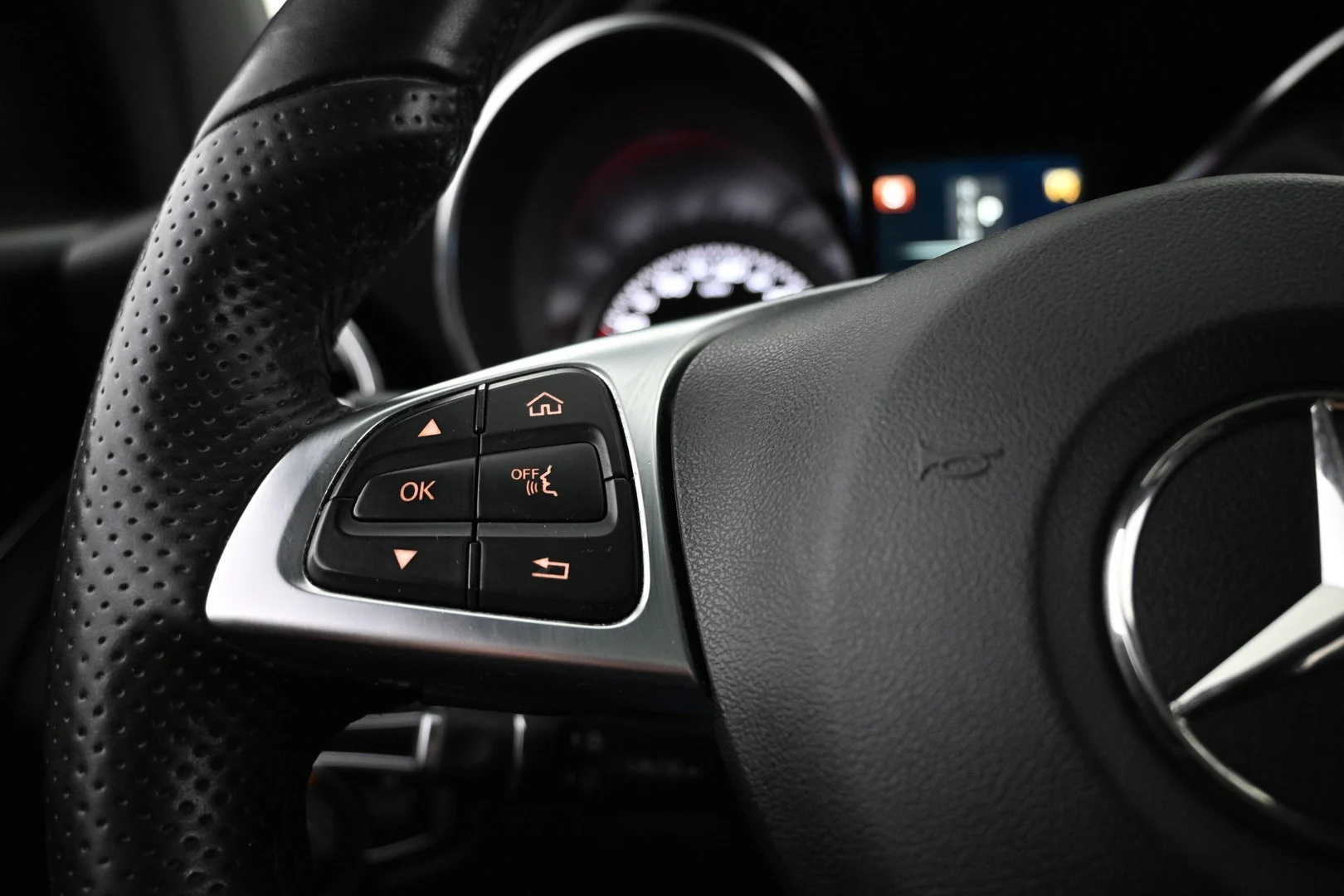 Car Image - 7kttp9wCSXcQMpxbX6CGhC