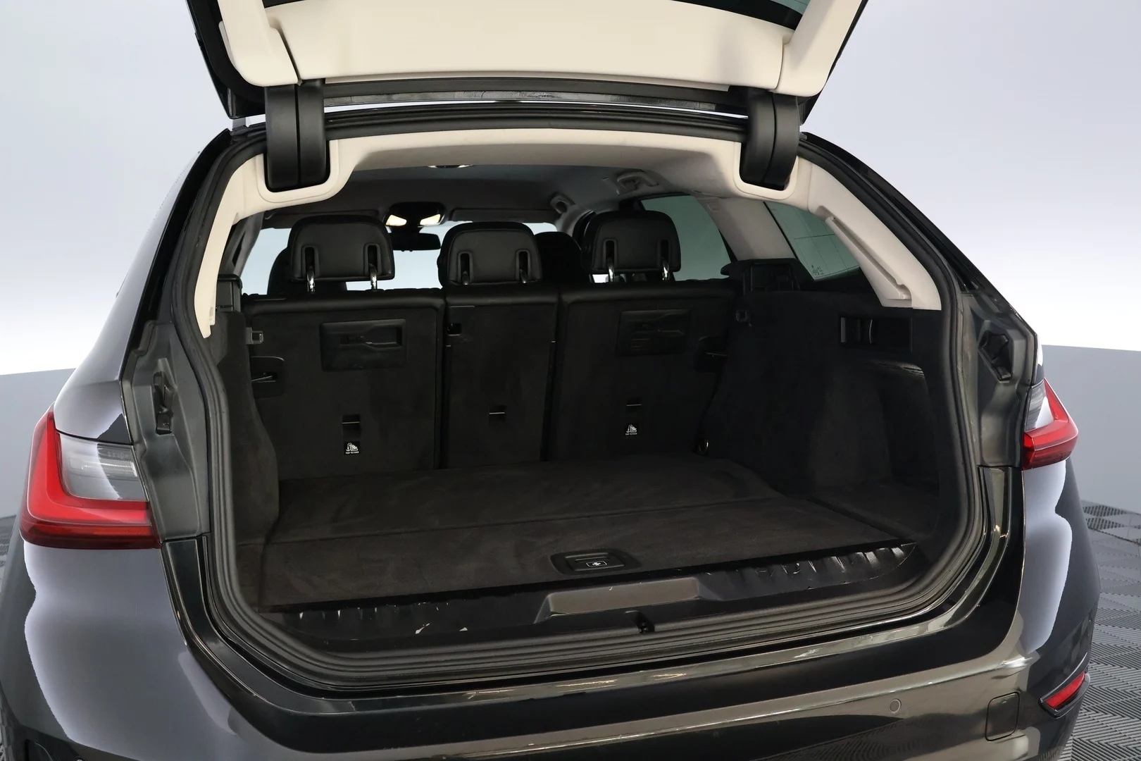 Car Image - 4Gi1Dn3WXVj999S82SIZnf