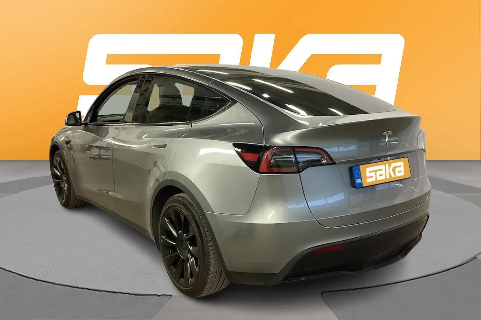 Car Image - 32GxFAQuS70q3Czc9xmNMl