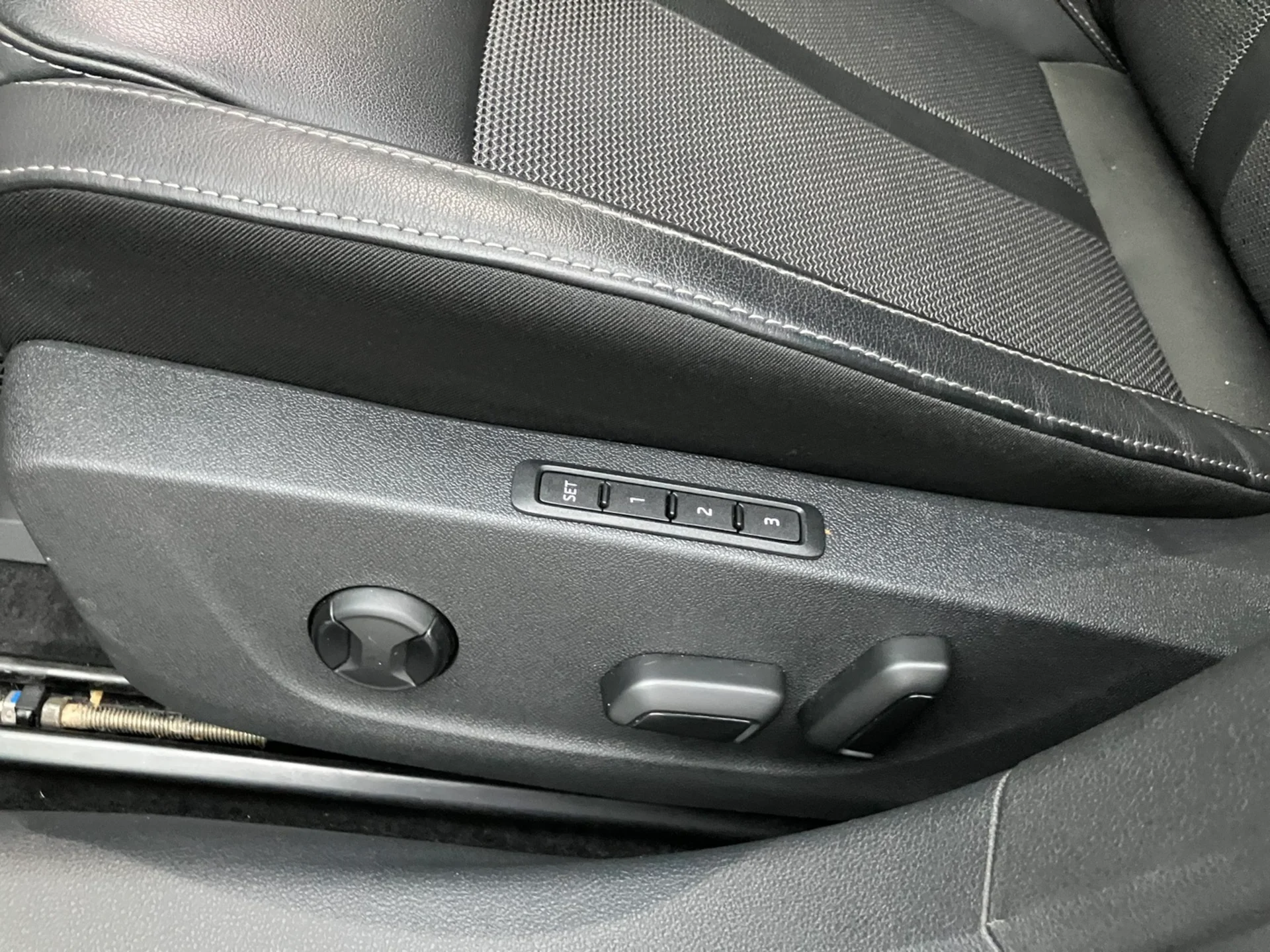 Car Image - 3Fda7g62idNH4w3essk1oG