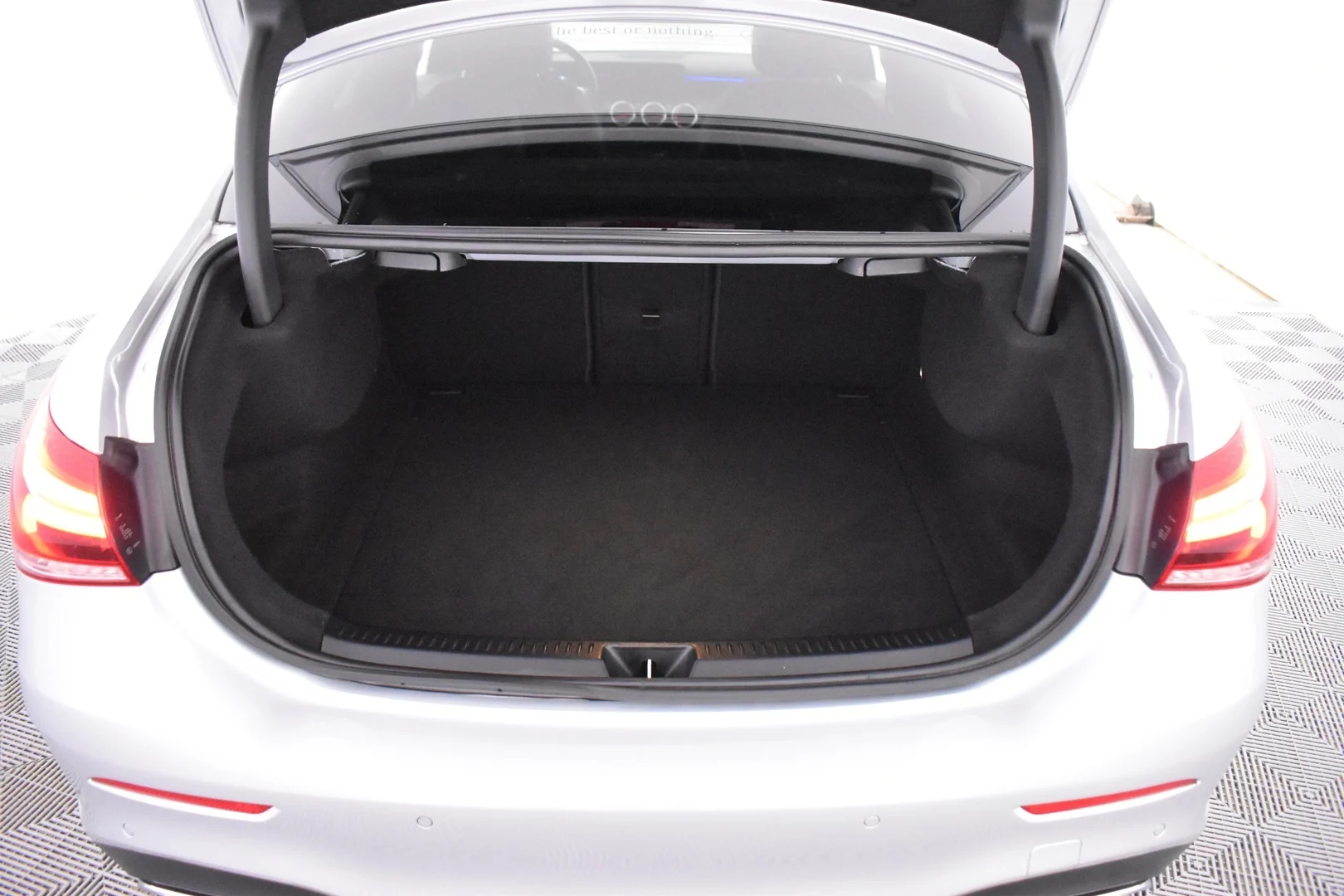 Car Image - 77vt9IRzP4Q1RI09y5mlnj