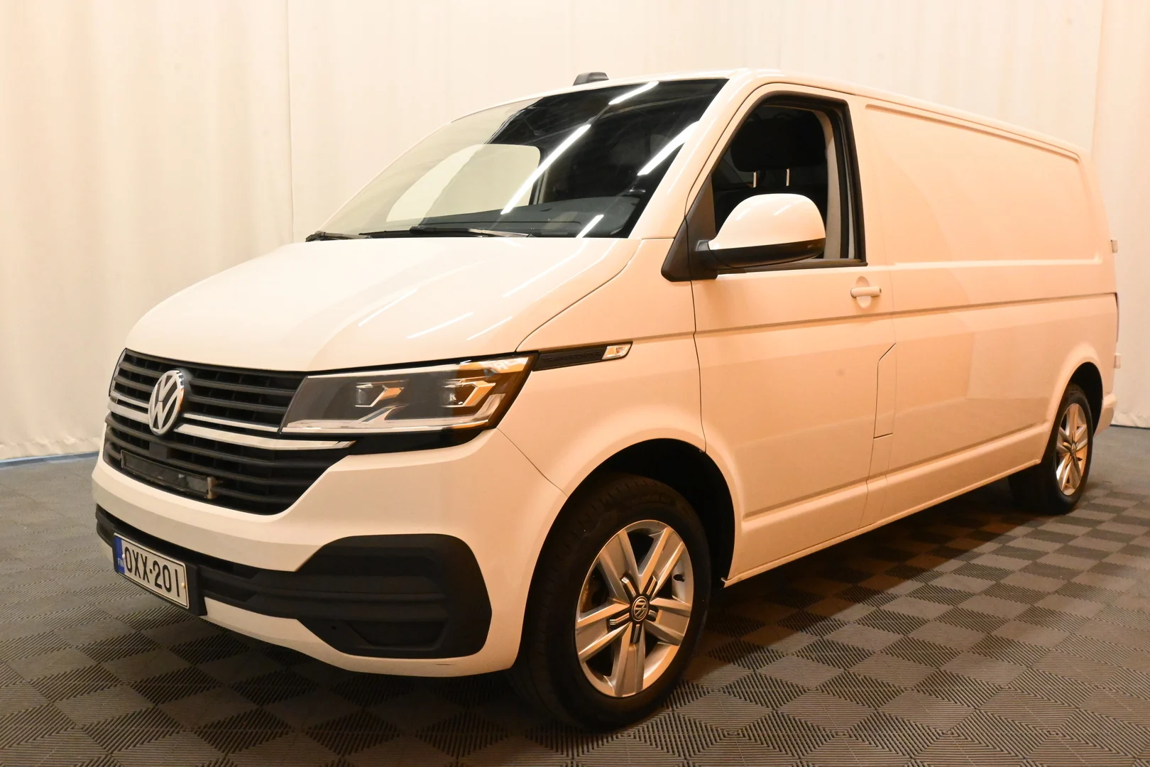 Car Image - 6S0UkQ3qijx9oEg3rE0tn4